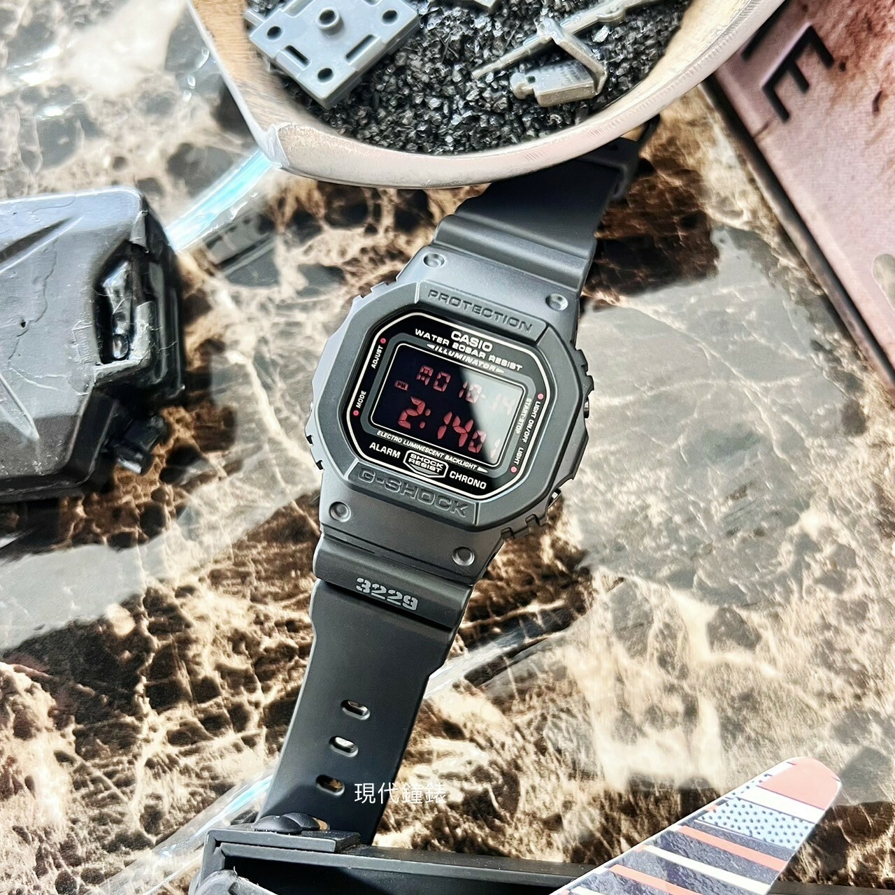 【G-SHOCK】軍事風格炫黑方形電子錶DW-5600MS-1H 42.8mm 現代鐘錶