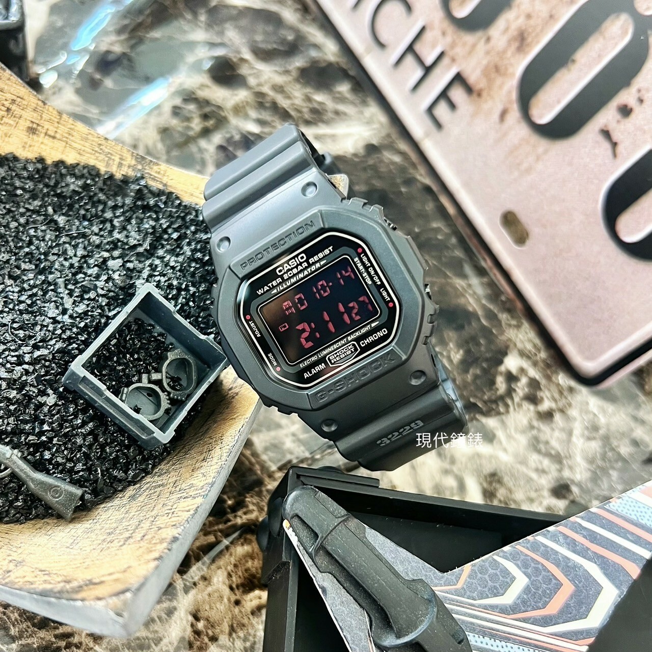 【G-SHOCK】軍事風格炫黑方形電子錶DW-5600MS-1H 42.8mm 現代鐘錶