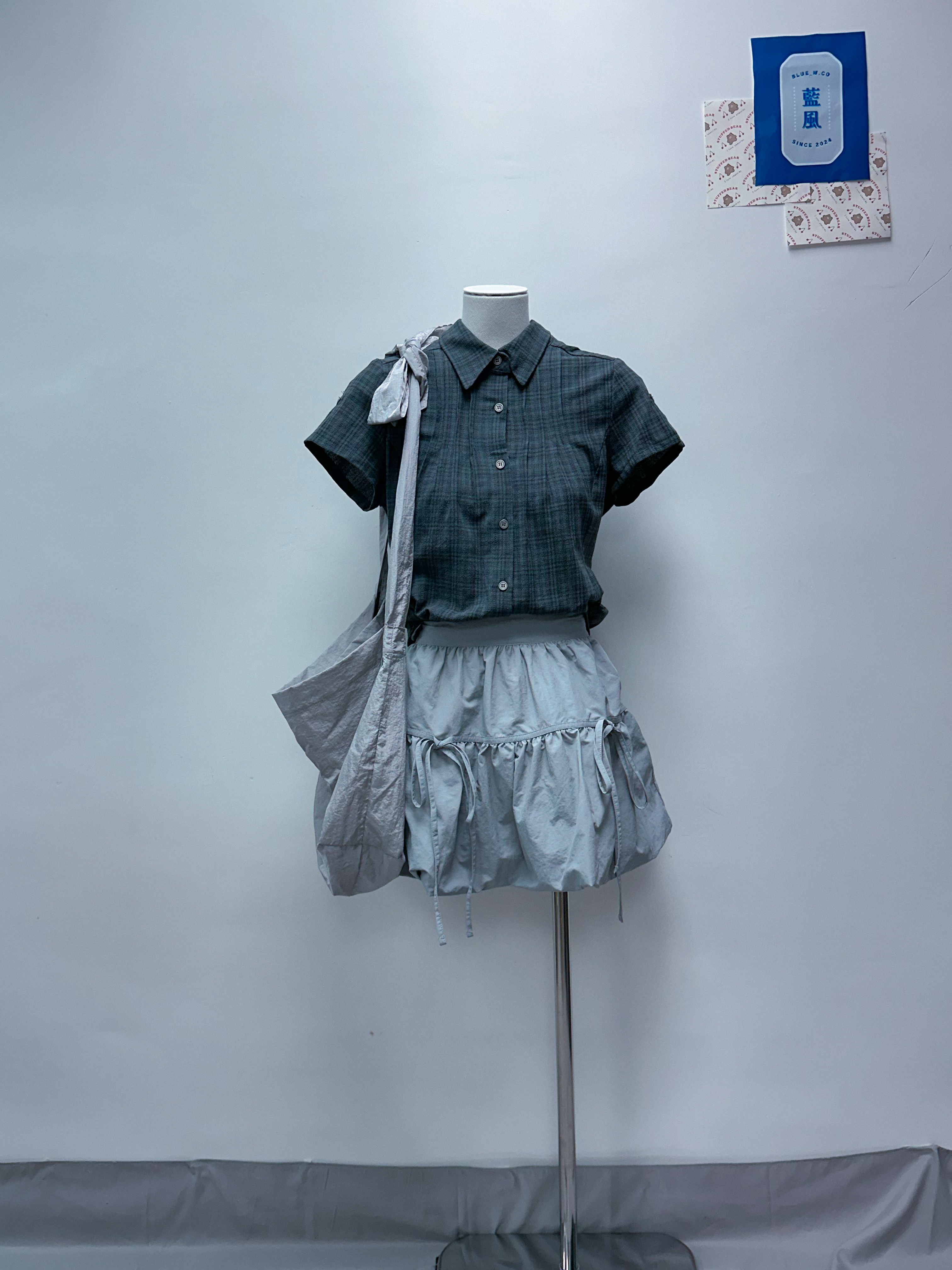 藍綠色格仔恤衫