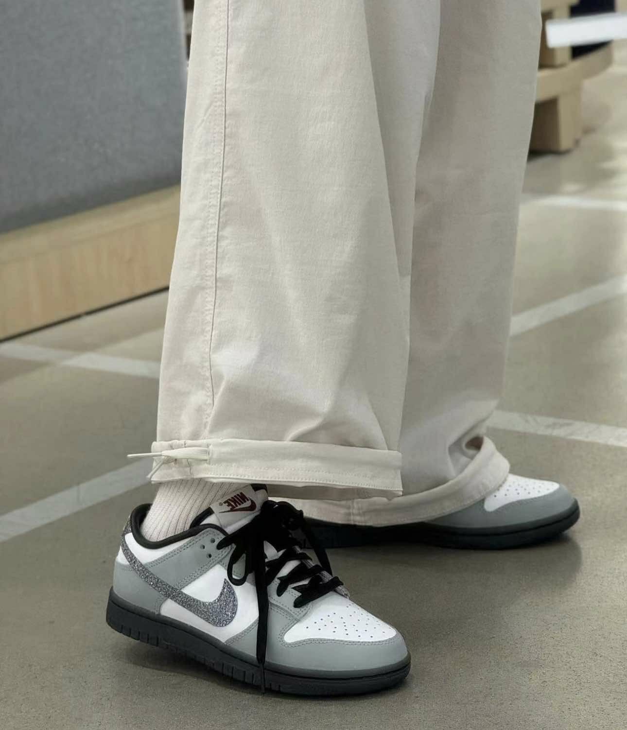 Nike Dunk Low LX 細閃晶鑽 灰白 冰晶底