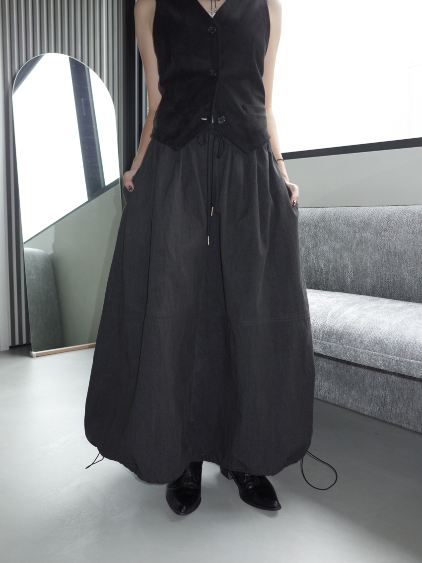 drawstring waist with cross-stitch cargo skirt in BLACK