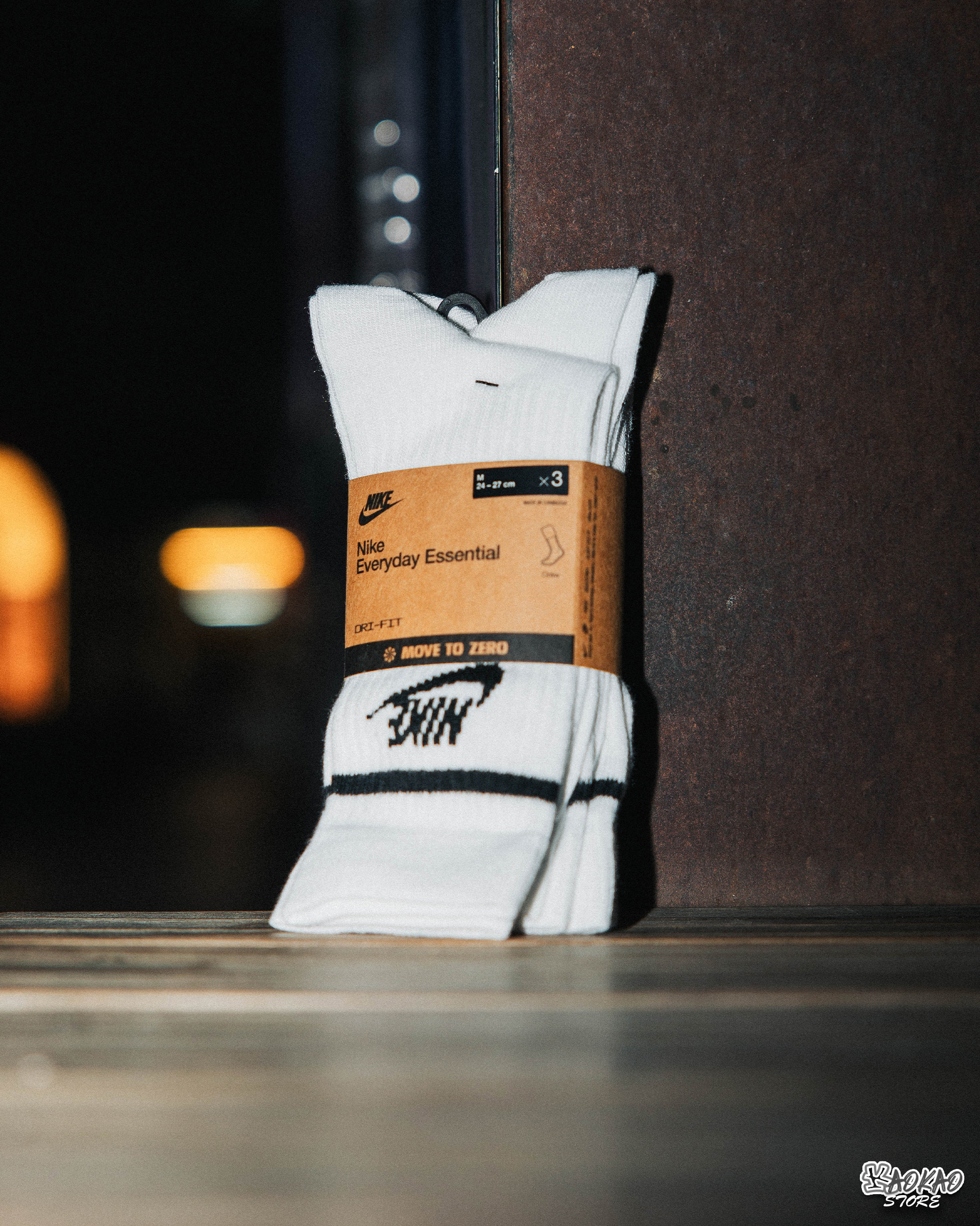 「代購」NIKE Everyday Essential Crew Socks 男女款 黑白條紋 黑 白 中筒襪 棒球襪 襪子 三雙入【DX5089-103】