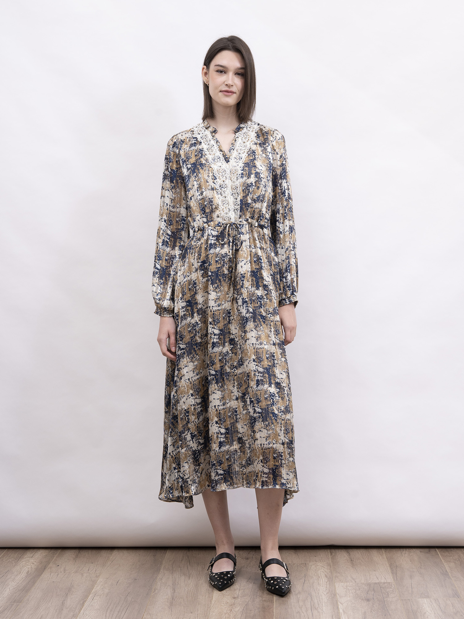 mi-tu 印花拼蕾絲V領連身裙