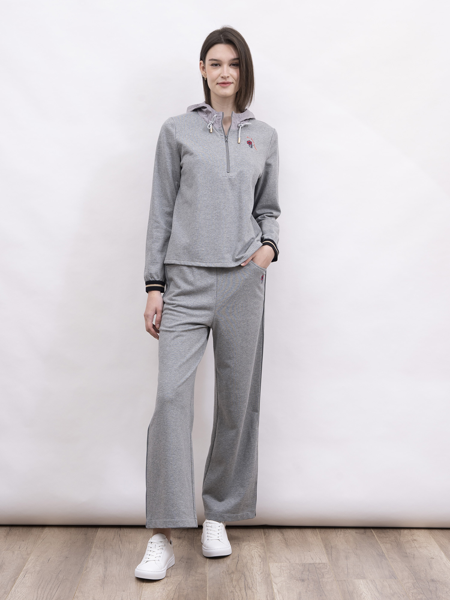 mi-tu 刺繡連帽衛衣