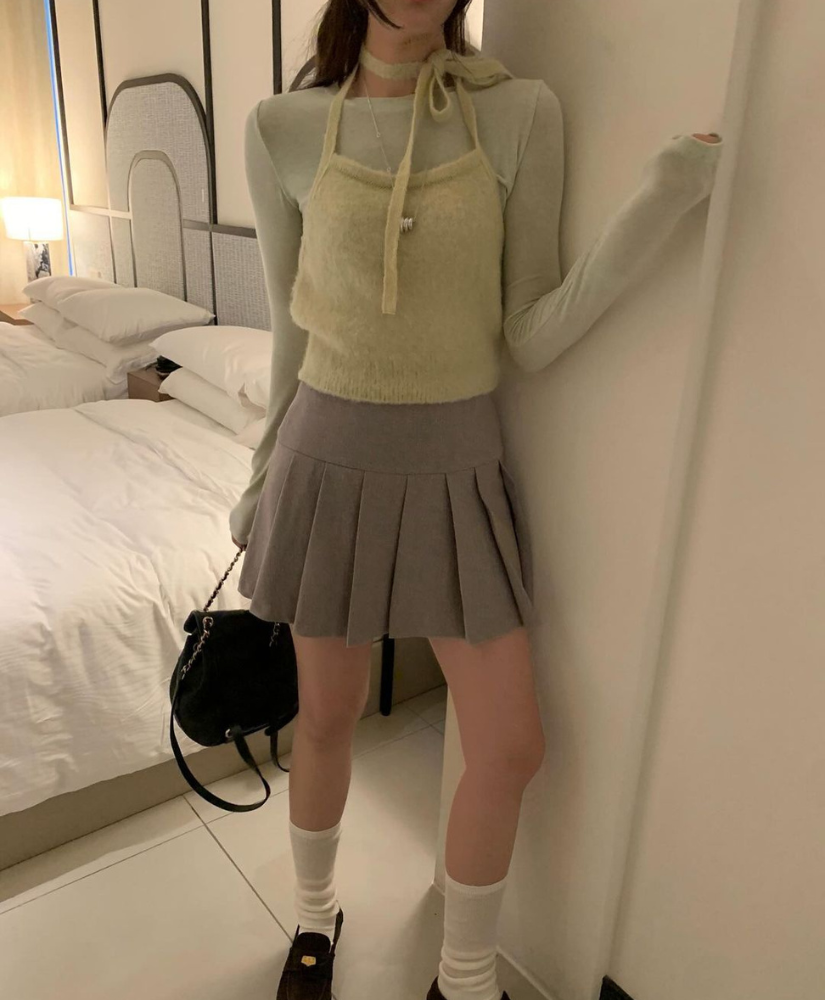 [現貨] Xenia 羊駝毛綁帶背心 [ 白色/ Free ]