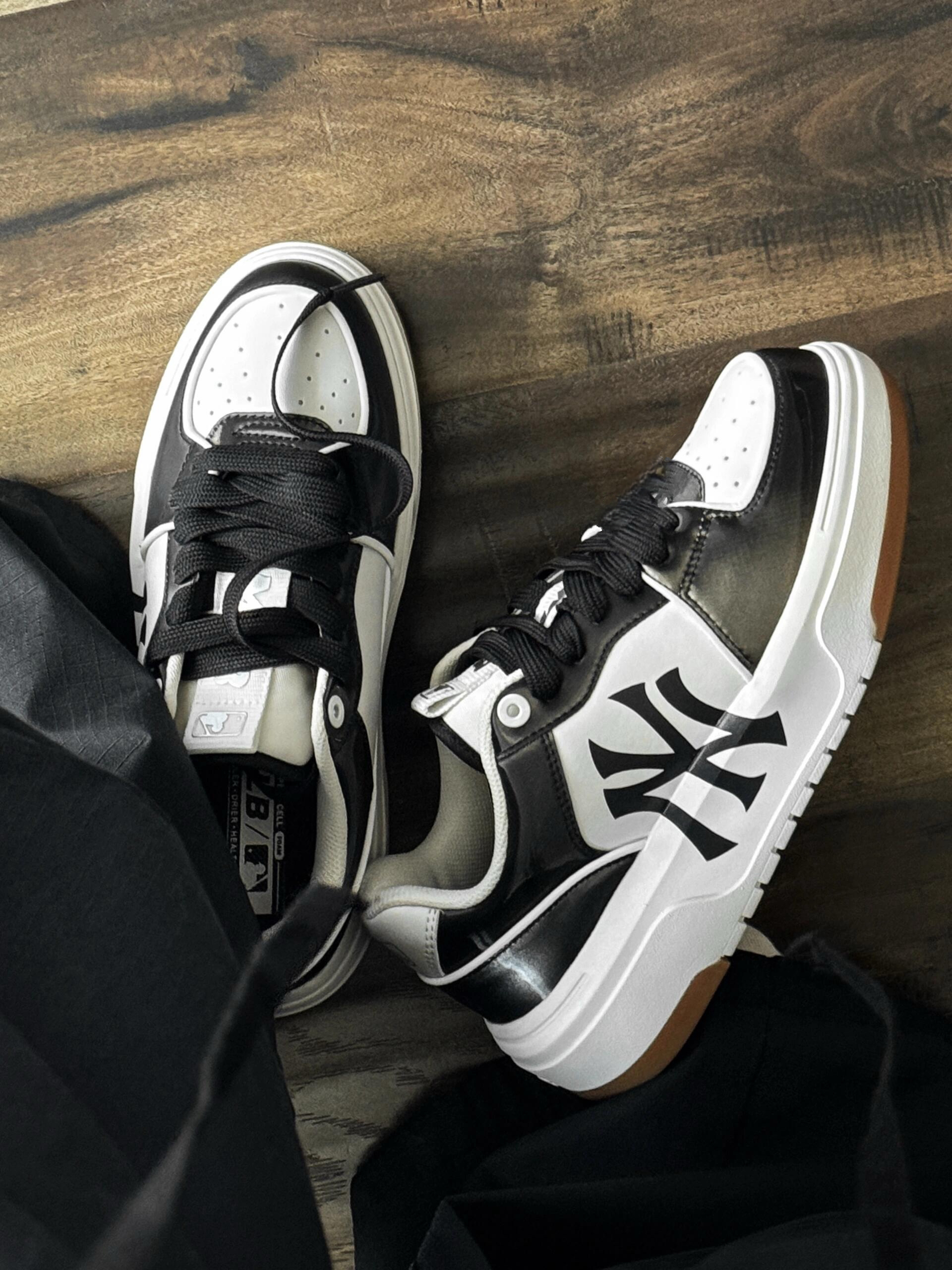 MLB Chunky Liner 液態黑 黑白熊貓 貓眼雷射 皮革 焦糖底 厚底 紐約洋基 NY 學長鞋 老爹鞋 3ASXCLH3N-50BKS/預購