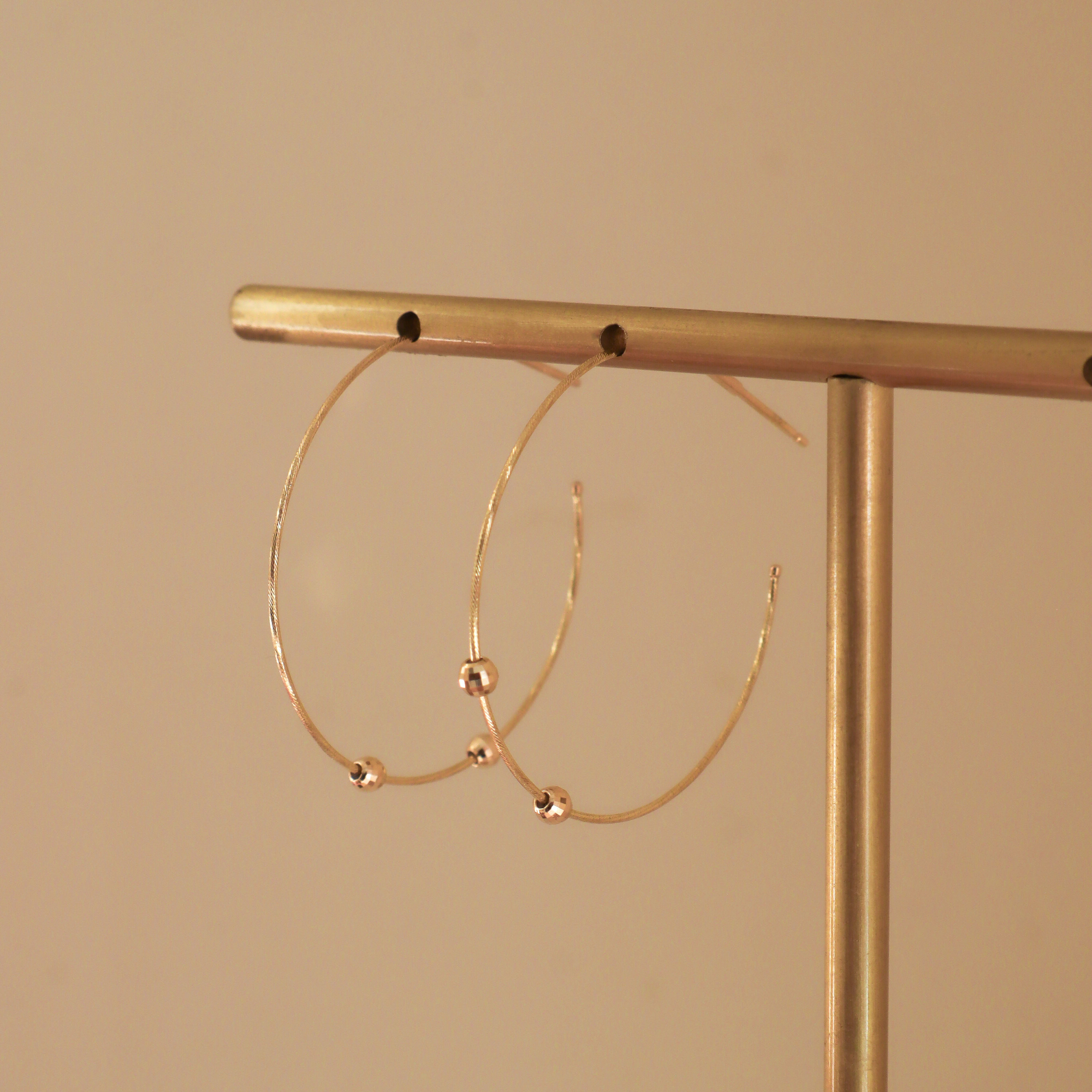 18K/日本設計款系列-彈性雙球耳環