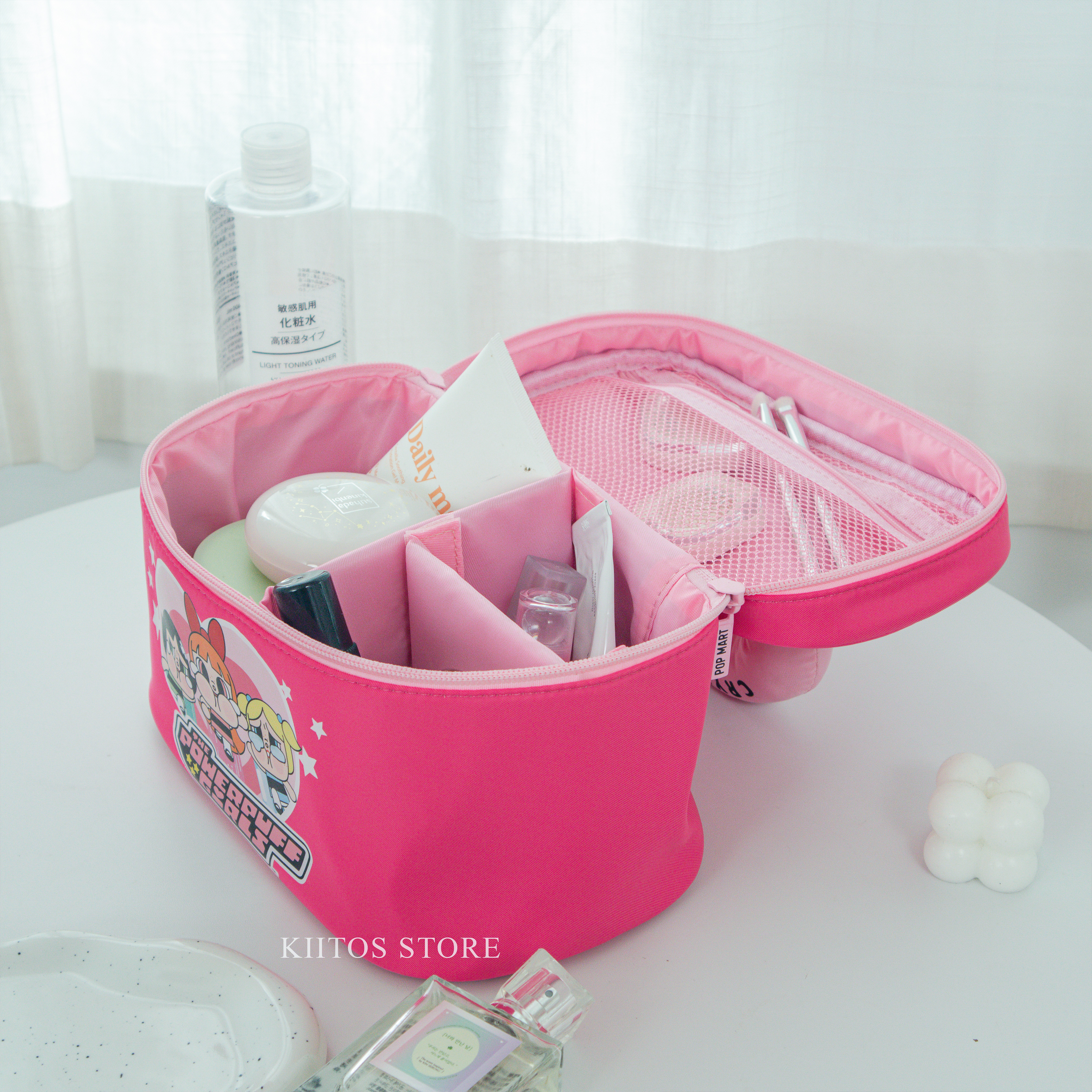 現貨 CRYBABY X 飛天小女警 泡泡瑪特 飛天小女警 化妝包