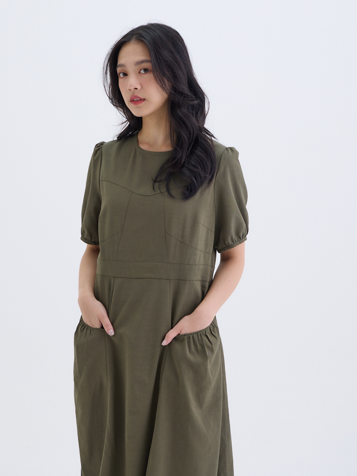 凱瑟琳圓領短袖剪接連身洋裝-軍綠