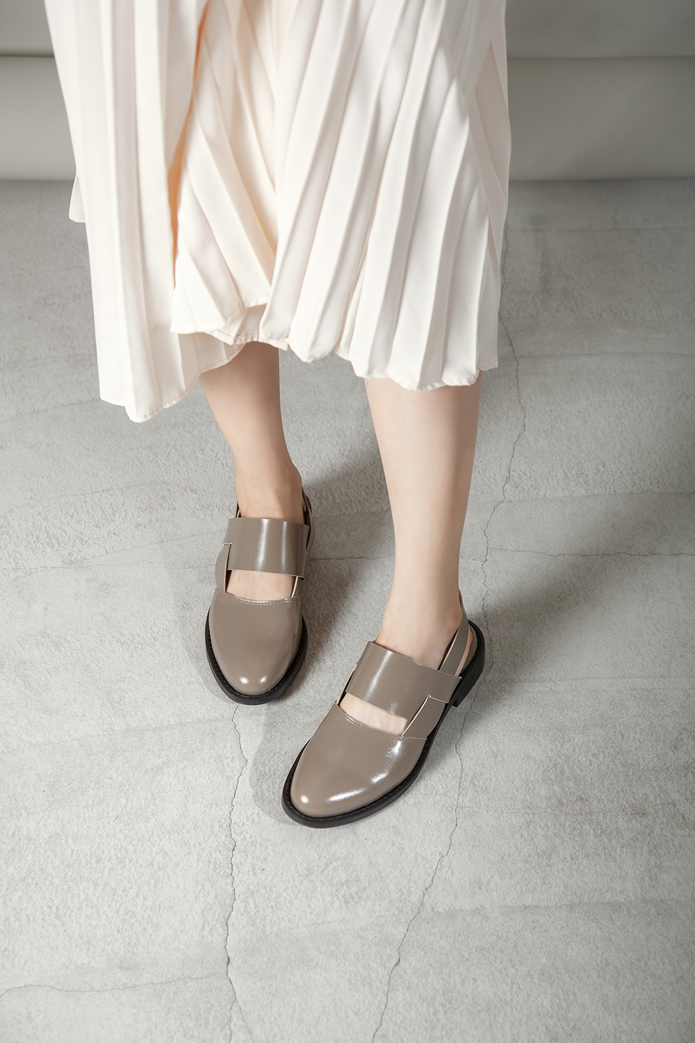 Sling Guy 中性後條帶便鞋