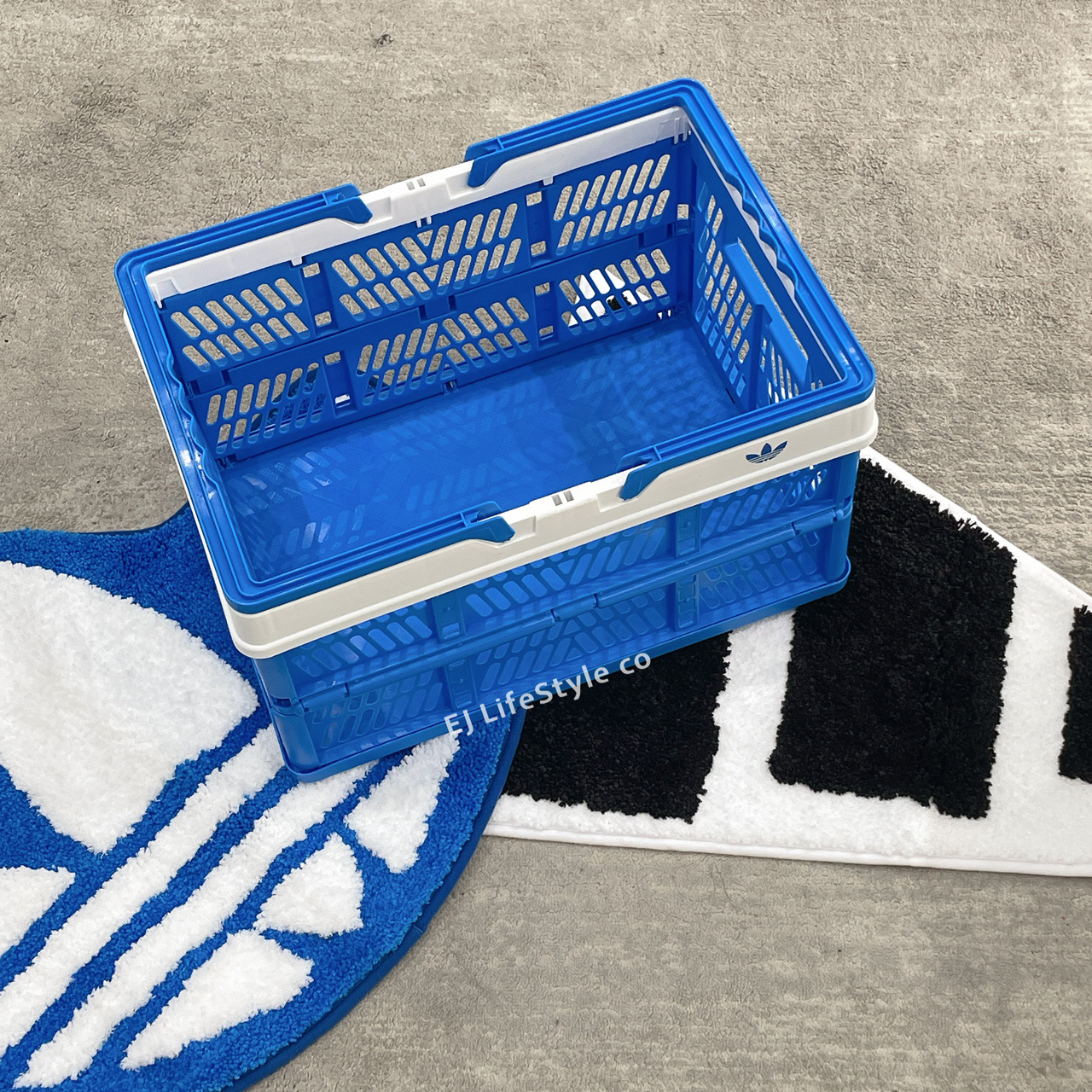 ADIDAS 居家系列 毛絨地毯 折疊手提收納籃 三葉草 藍白 黑白 / 現貨