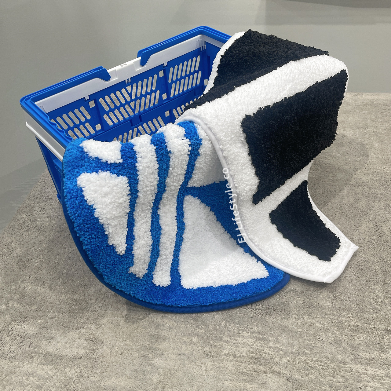 ADIDAS 居家系列 毛絨地毯 折疊手提收納籃 三葉草 藍白 黑白 / 現貨