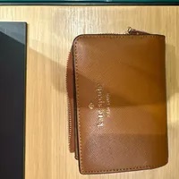 [S] KATE SPADE KH615 MADISON SAFFIANO LEATHER SM LZIP WALLET,CAVERN CLA, 196021503566 (SKS1372)
