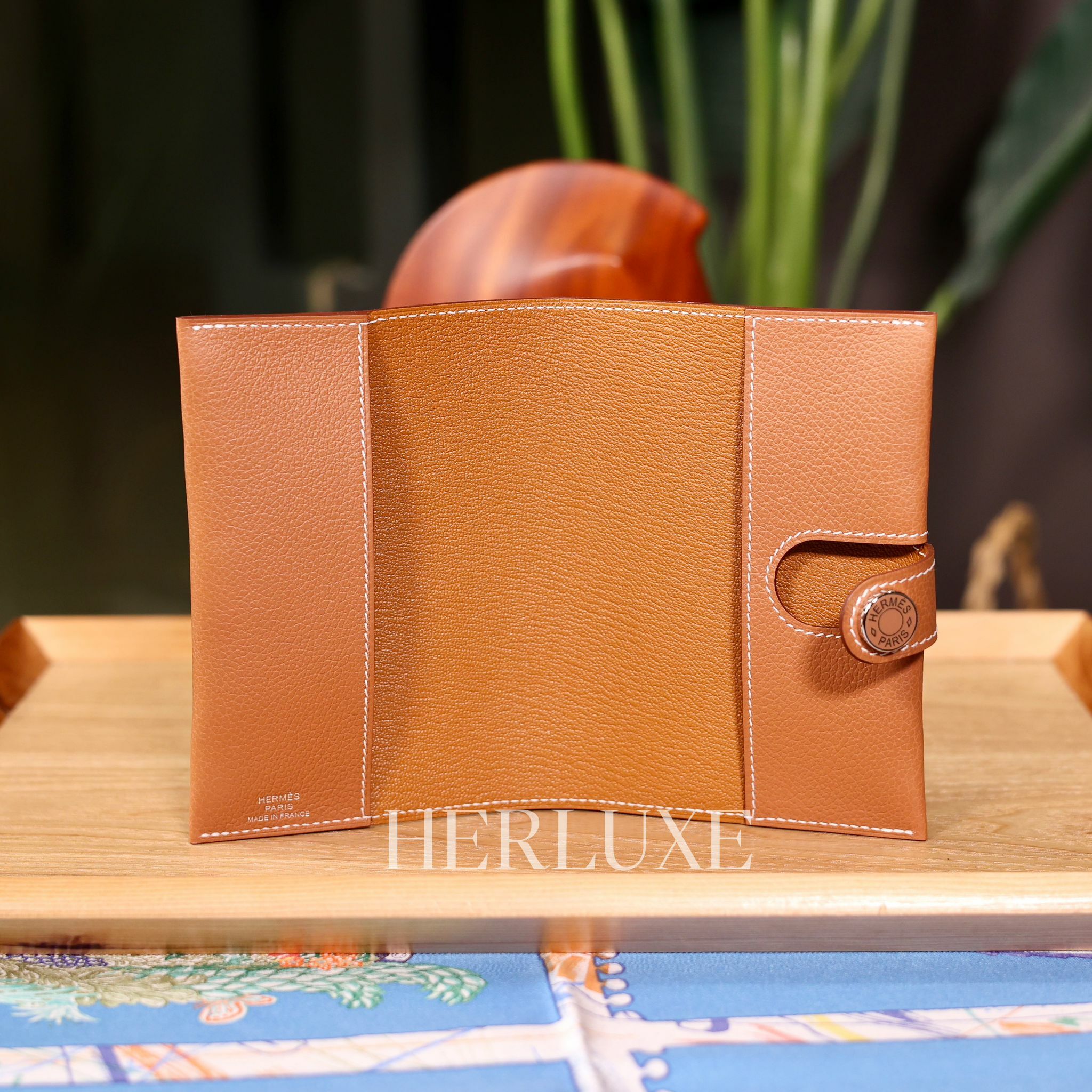 Porte passport R.M.S 37 gold ck evercolor