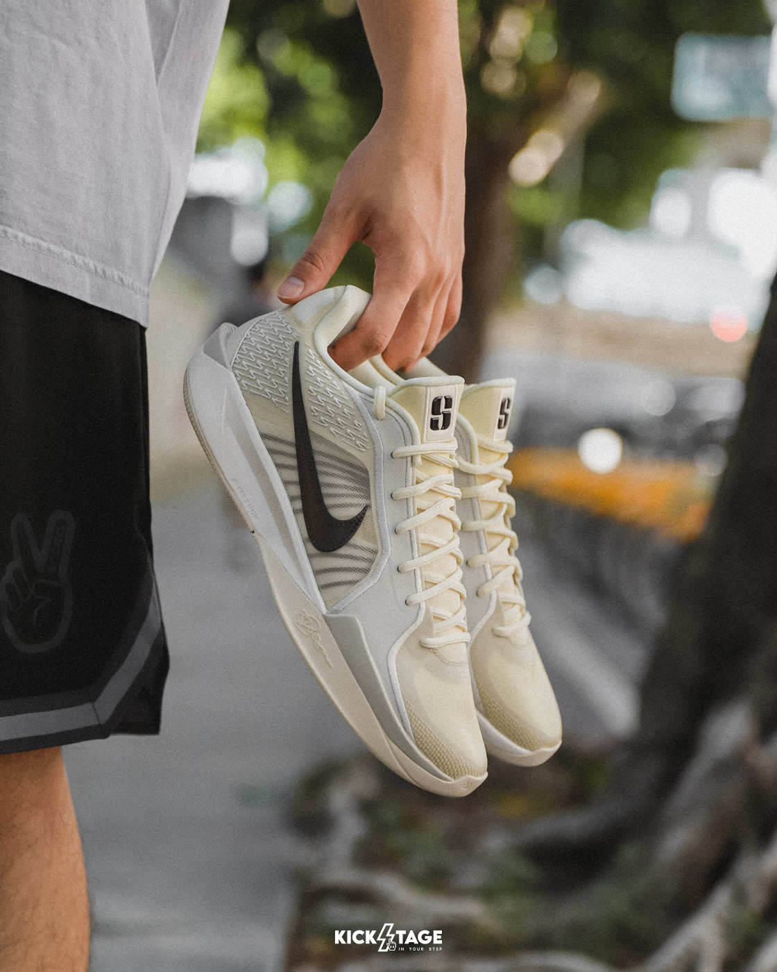 <特價不退換> NIKE W SABRINA 2 EP Coconut Milk 椰奶黑勾 米色 實戰 籃球鞋【FZ1517-102】