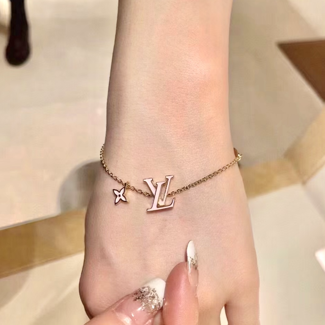 18k lv老花字母”粉黑琺瑯特殊色定製手鍊