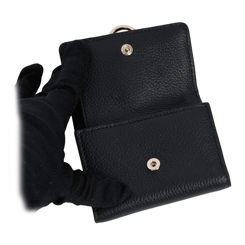 【CHLOE'】Alphabet C Logo 牛皮迷你三折短夾(黑色) CHC21WP946F57 001