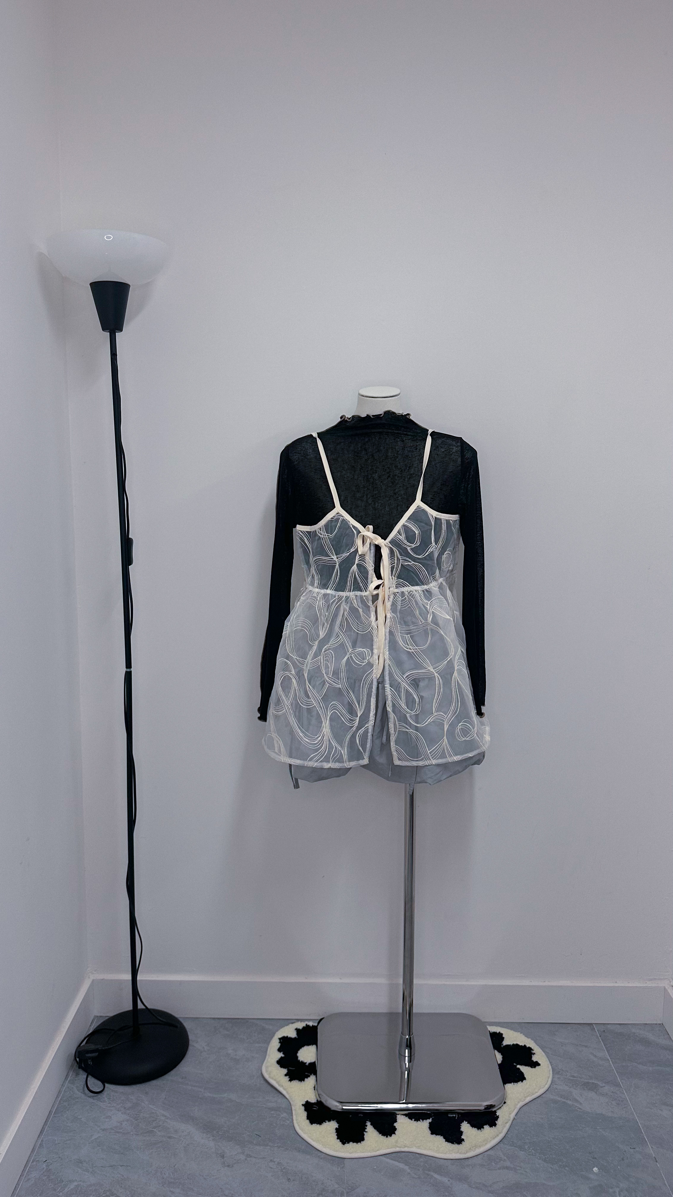 高領有線內搭（黑／米）