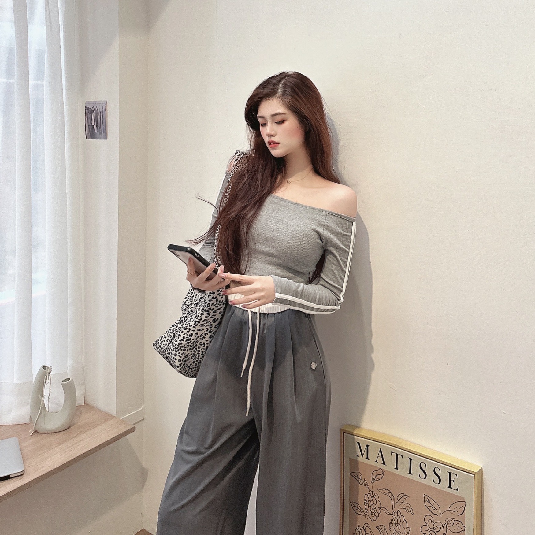 休閒運動風條紋胸墊上衣/三色