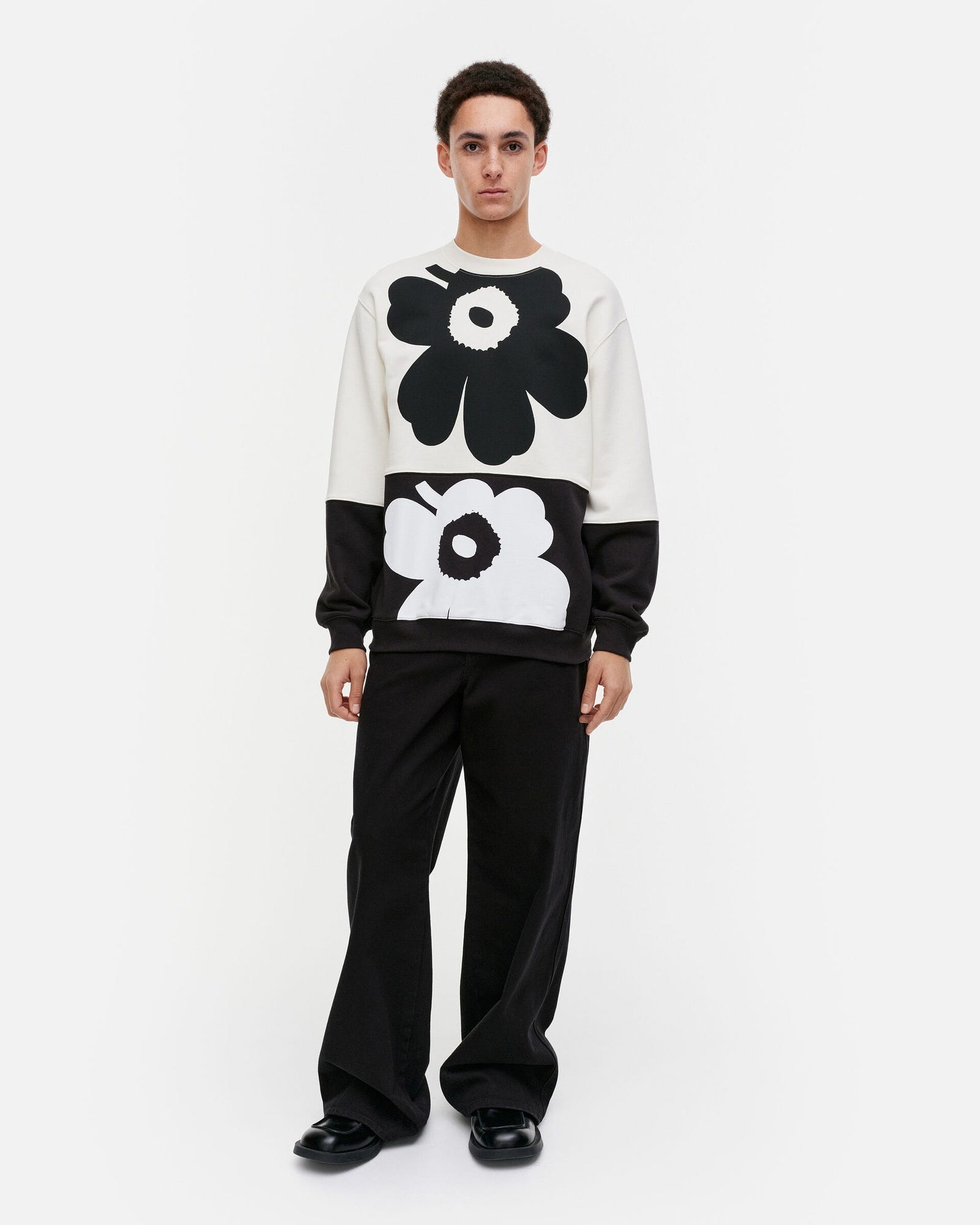 KUVIOT UNIKKO 長袖大學T