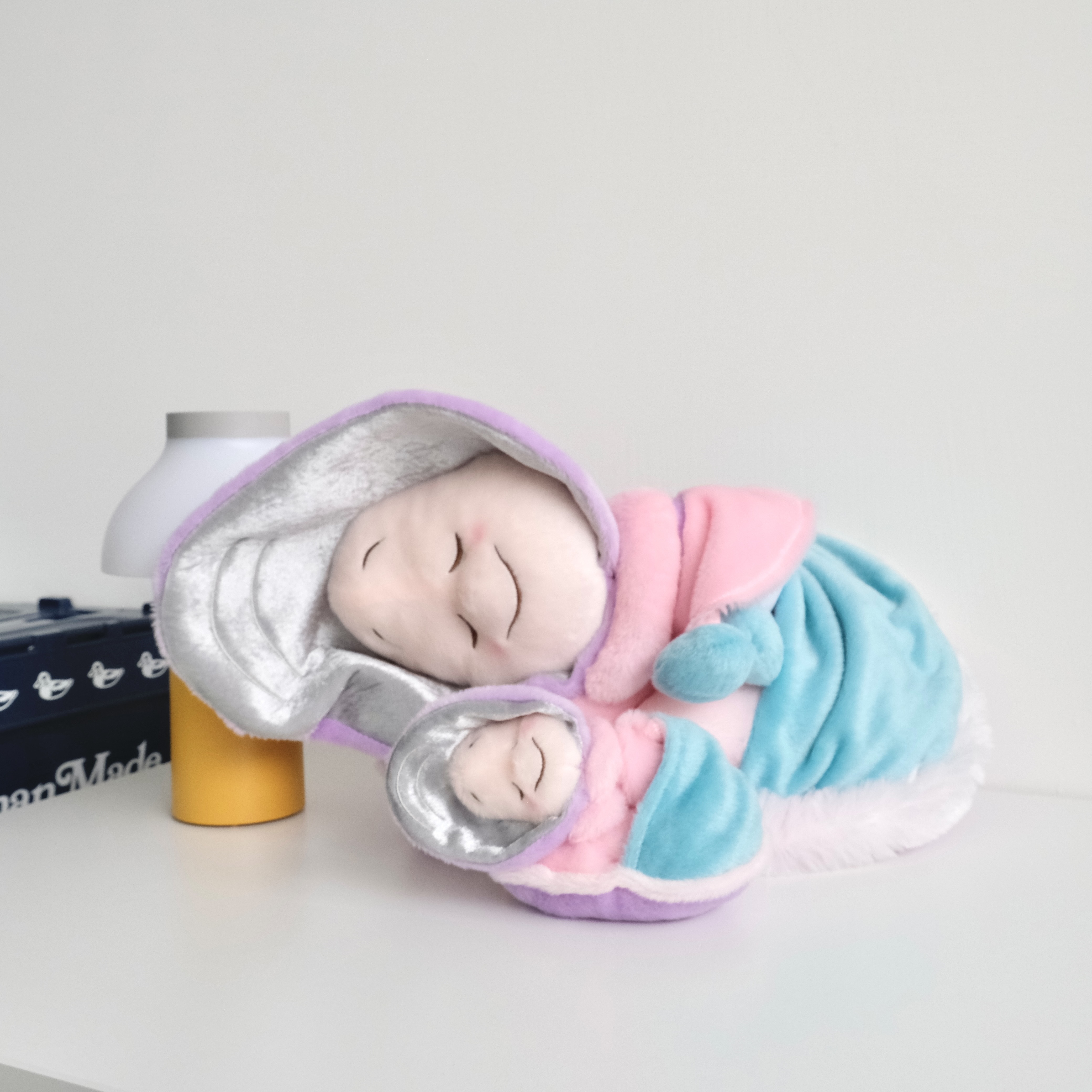 現貨┃日本迪士尼 牡蠣寶寶 小牡蠣 趴著 娃娃 吊飾