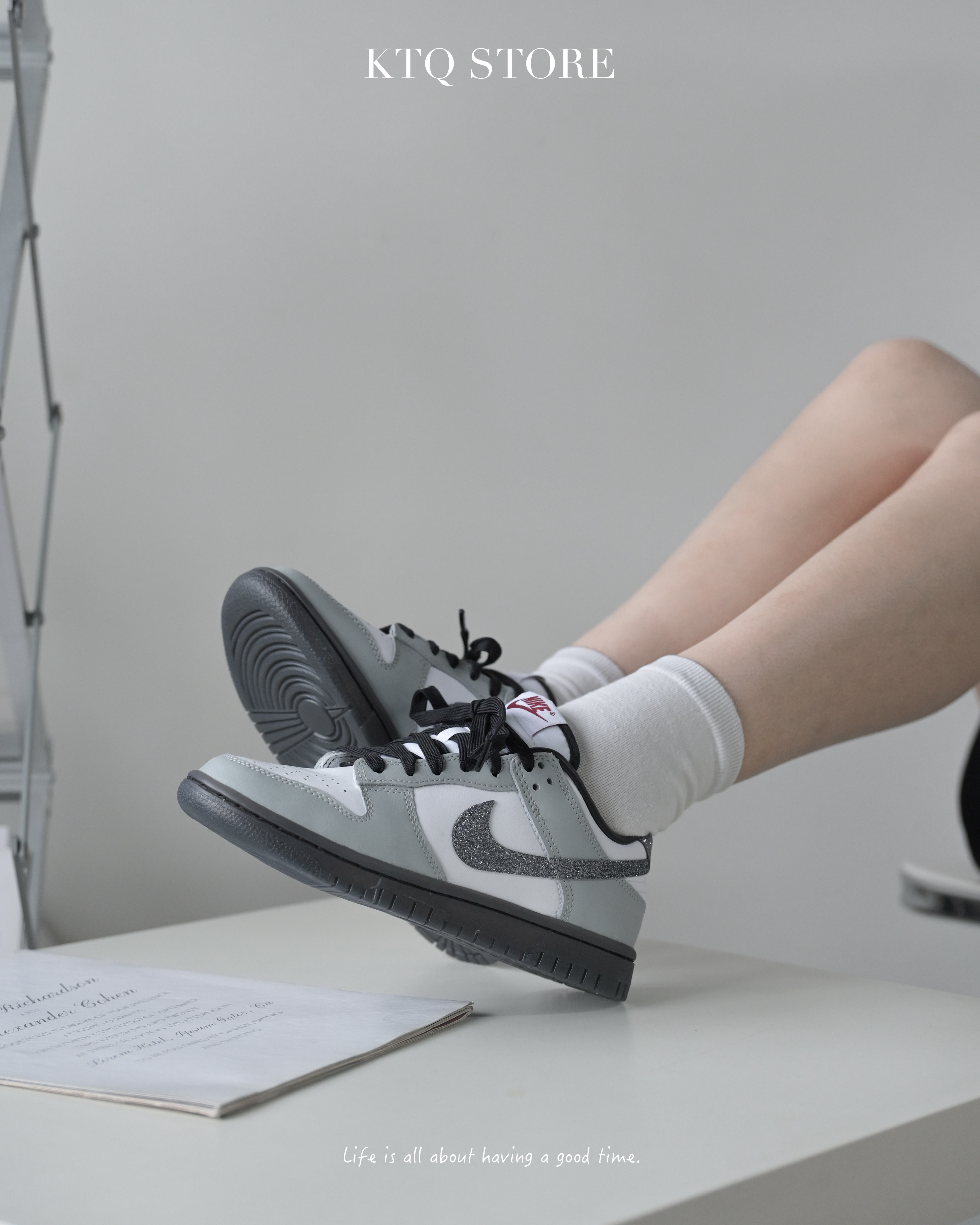 KTQ STORE ‧ Nike Dunk Low "Glitter Swoosh " 灰白 HQ3462-191