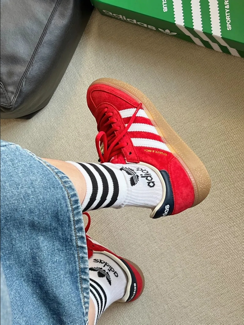 SPORTY & RICH X ADIDAS HANDBALL SPEZIAL 朱櫻石紅  JENNIE同款 IH8337