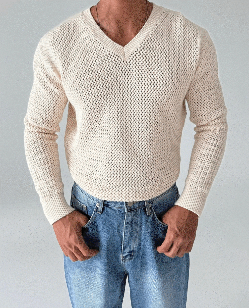 羊毛高級肌肉V領針織衫