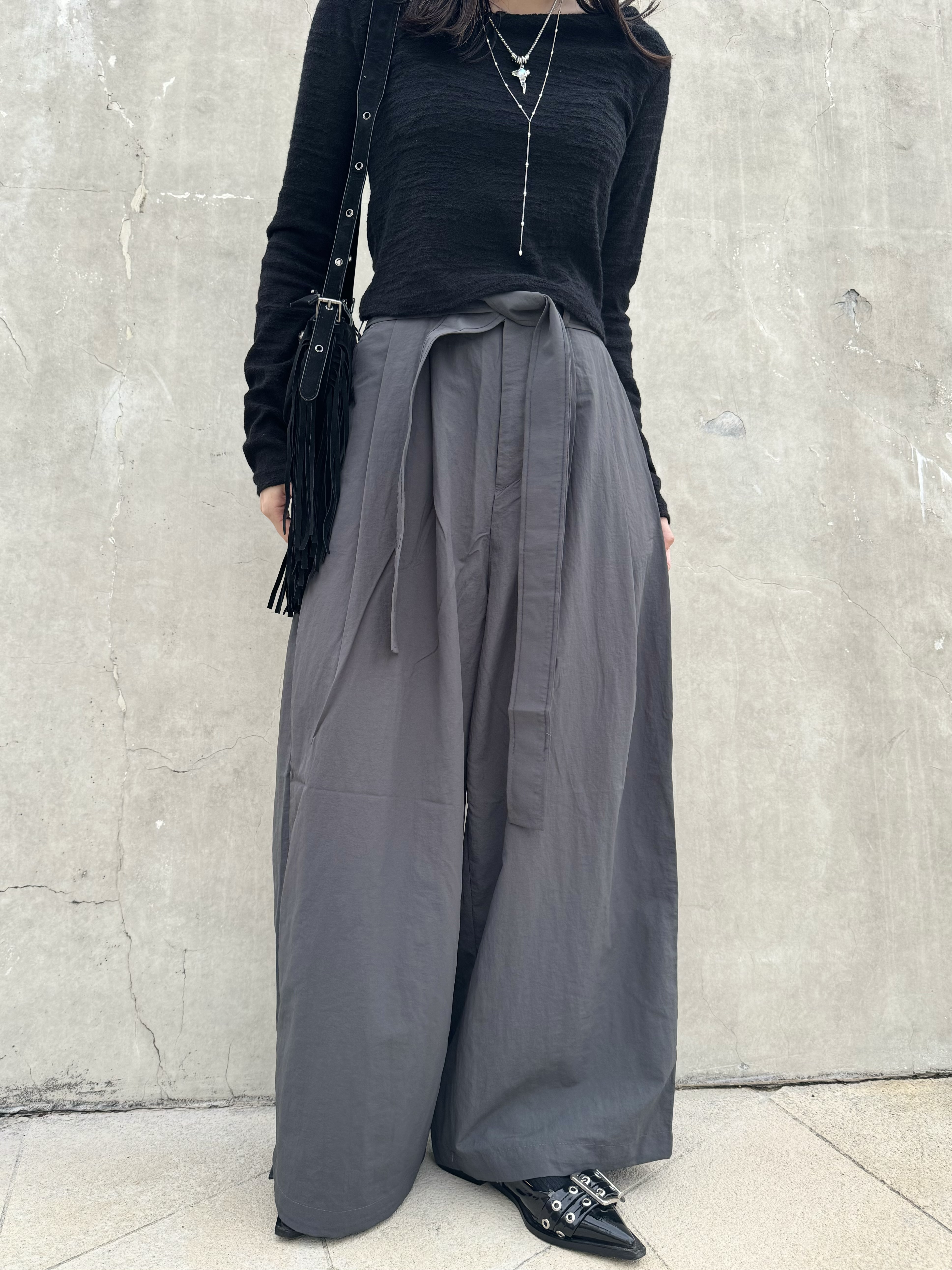 HOIYING自留神褲！索索料配腰帶闊褲