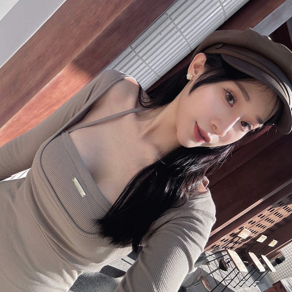 愛心按鈕！設計感鐵牌吊帶裙+長袖洋裝 兩件套裝-2色 (現貨)