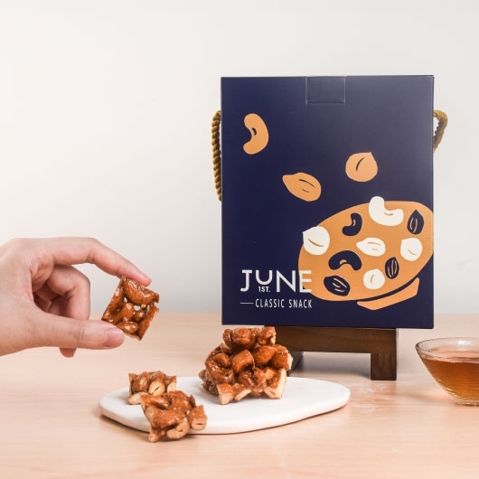 台灣 六月初 手工腰果脆糖提盒 100g X 2 (✈️直送香港✈️運費到付)
