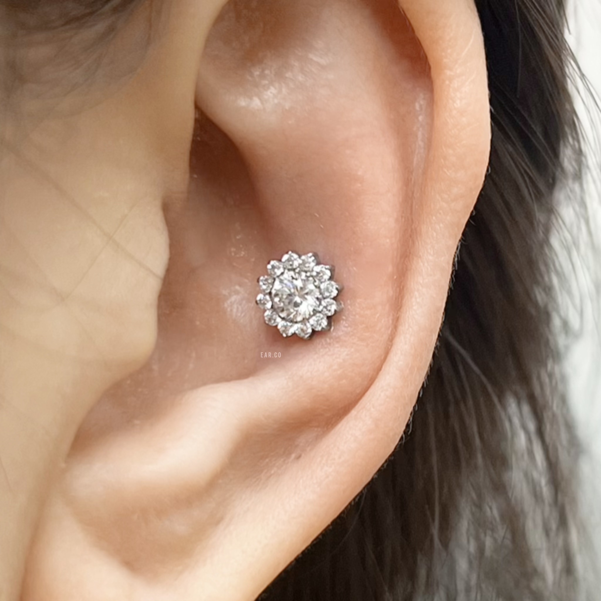 超閃太陽花平頭耳門/耳珠/耳骨釘 [G23 Titanium]