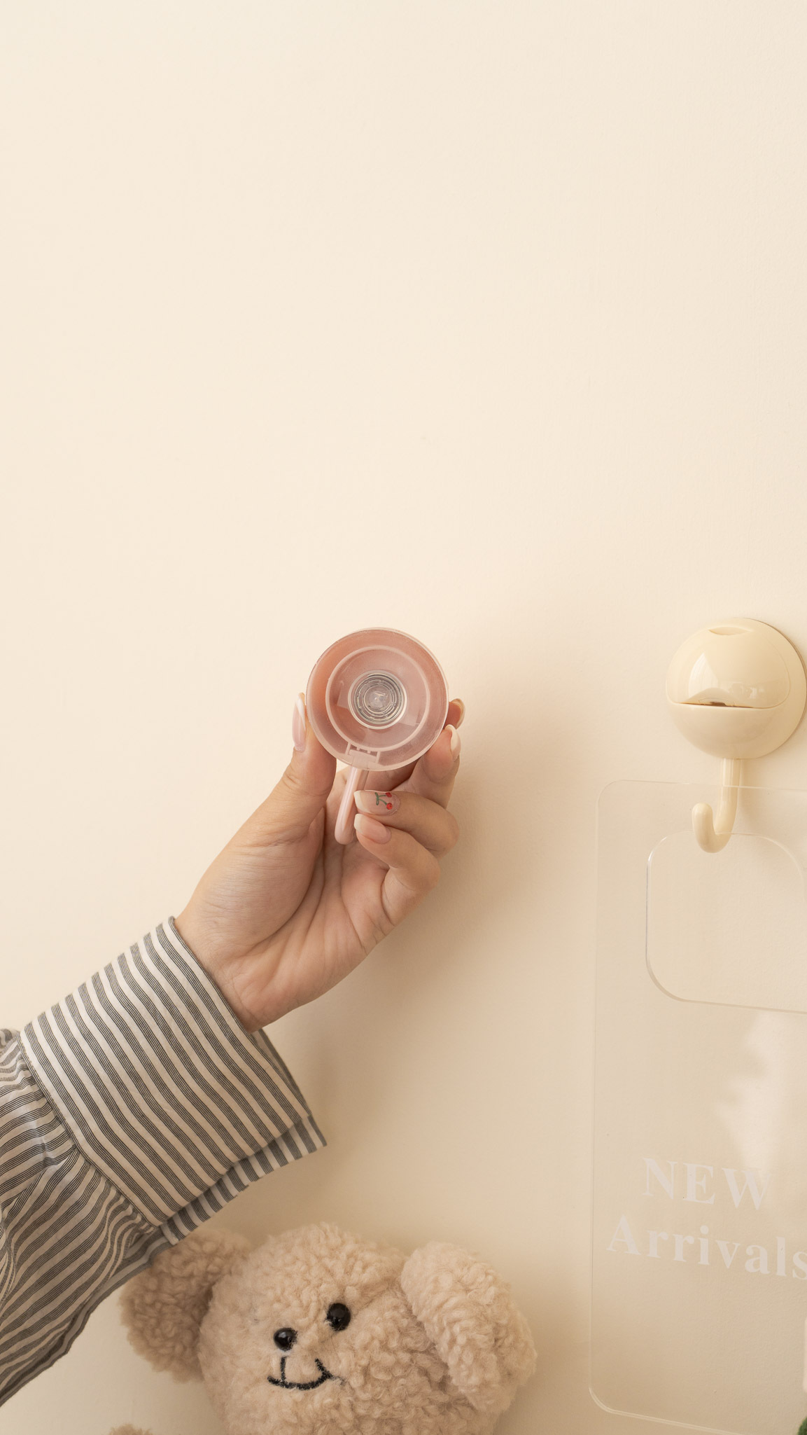 吸盤式掛勾 (可隨時拆卸)