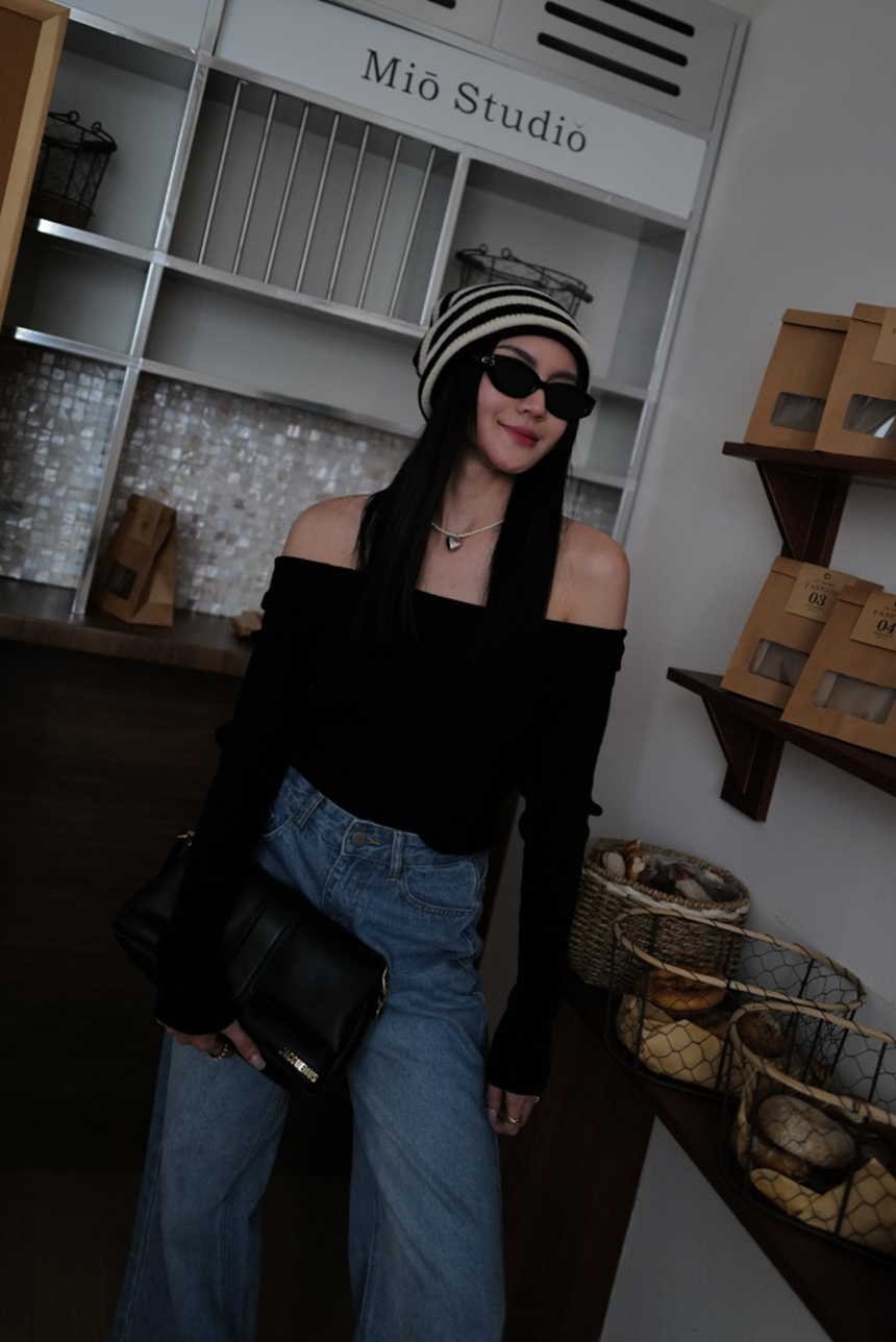 坑紋一字領針織上衣*4色