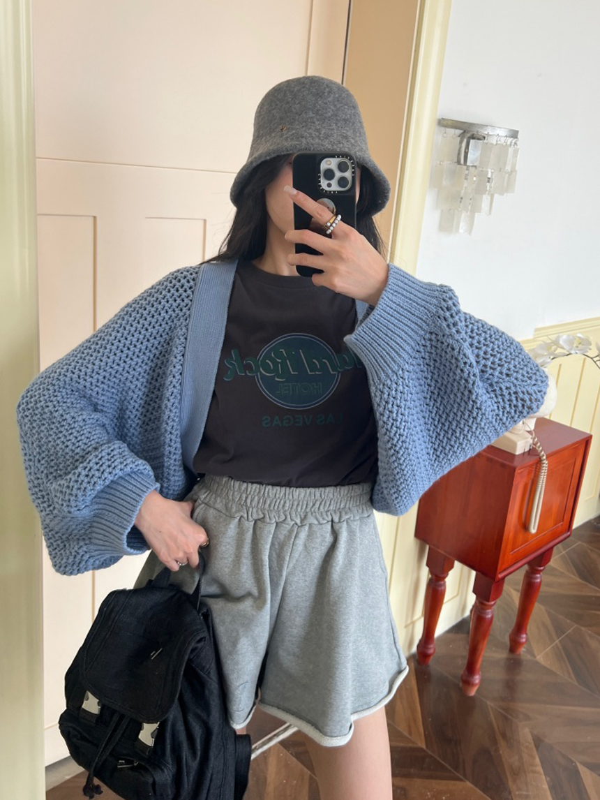 飛鼠短版針織外套