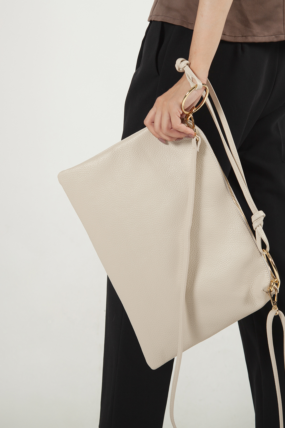 Ego 大圈圈方形扁包 米白