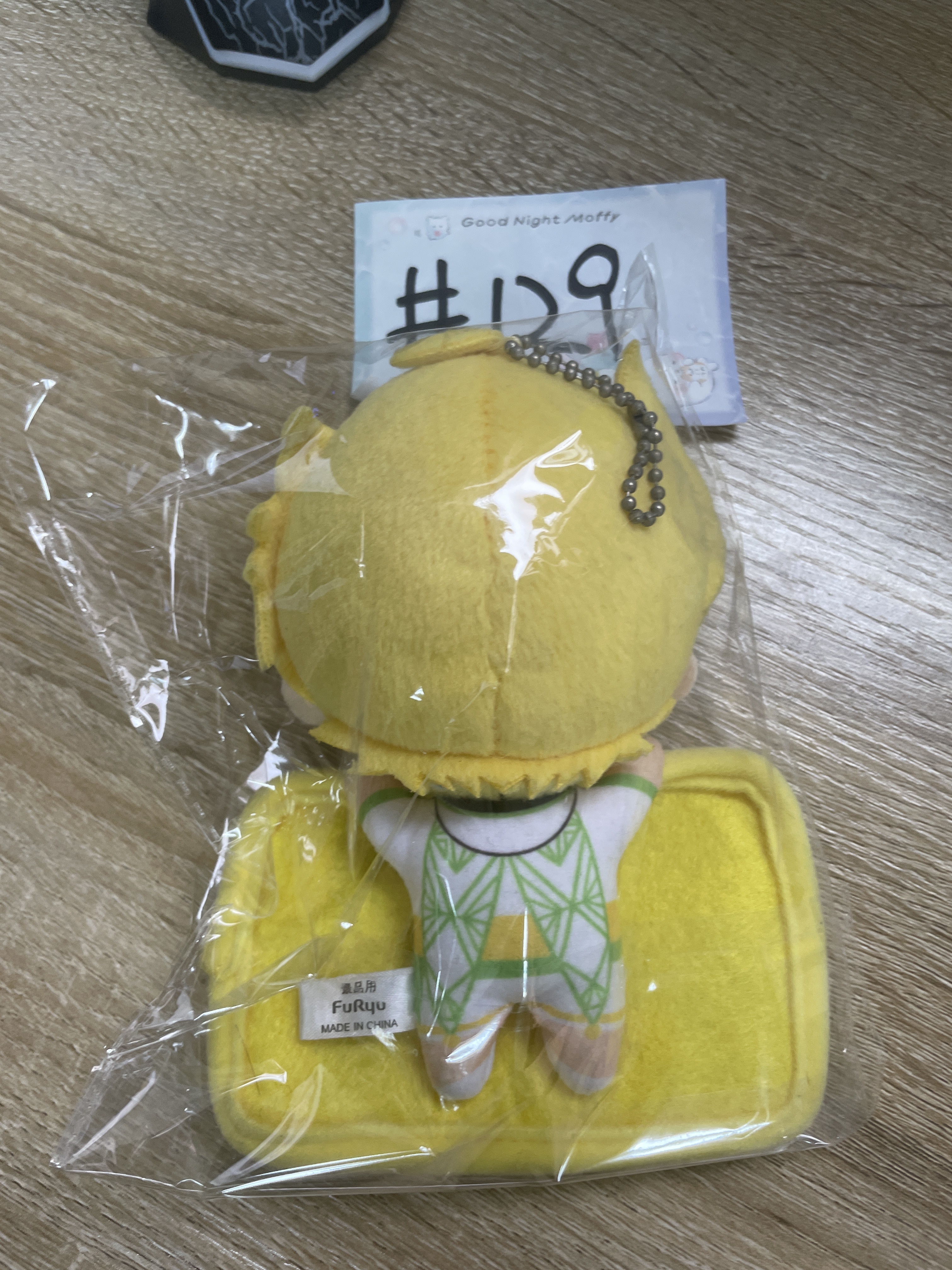 ES   宙 公仔 卡套#129