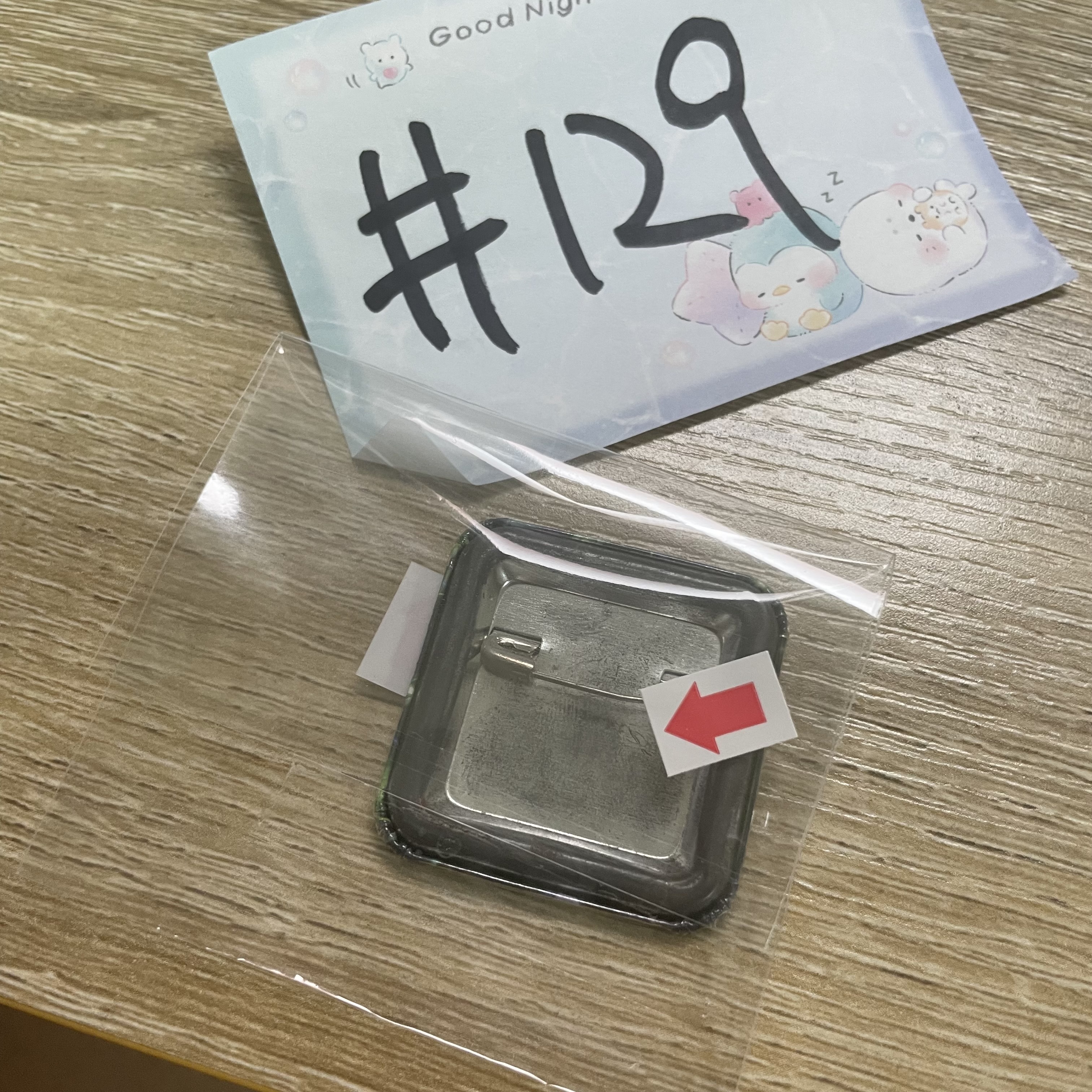 ES   SWITCH 襟章 瑕#129