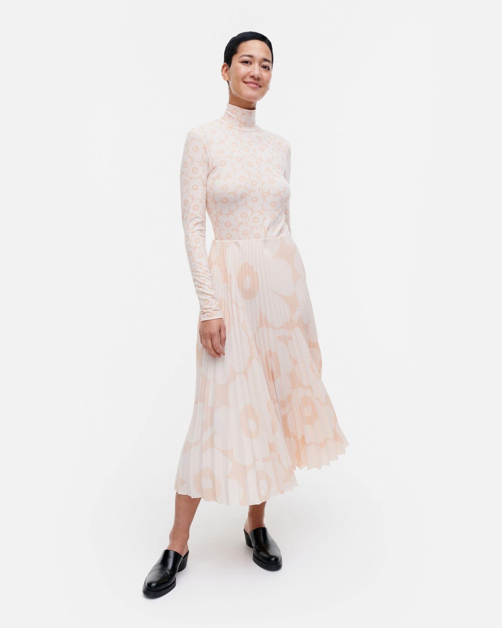 JÄKÄLÄ UNIKKO 印花高領上衣