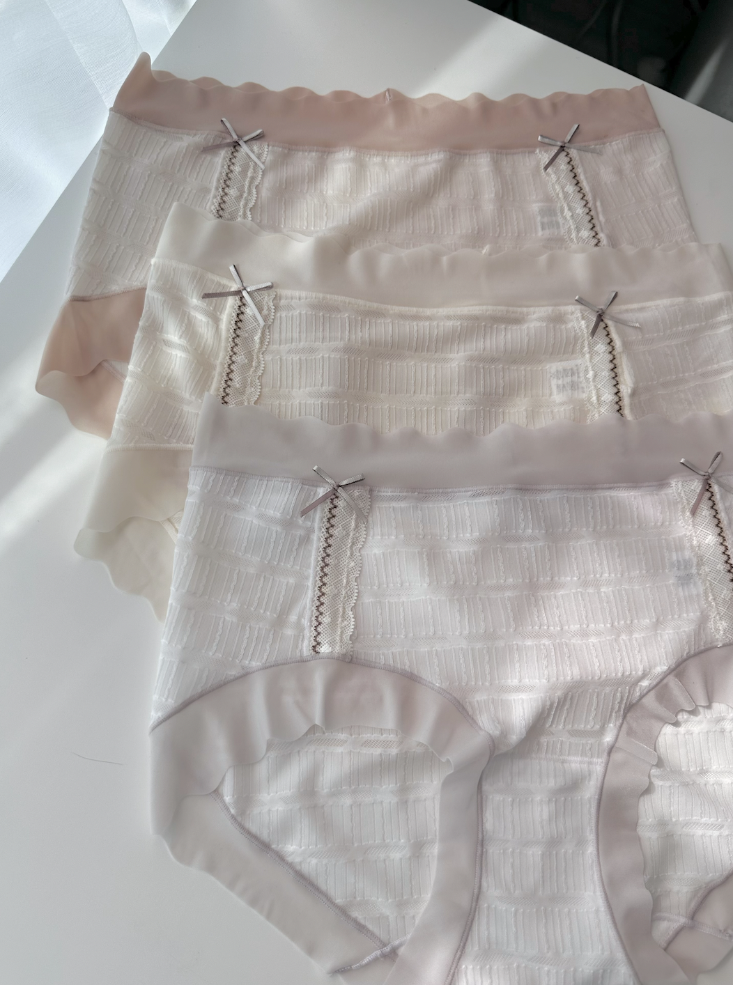 ＊超絲滑冰絲質＊ THE AUTUMN 🍂 EMBOSSED PLAID SEAMLESS PANTIES SET (3PCS) 2024