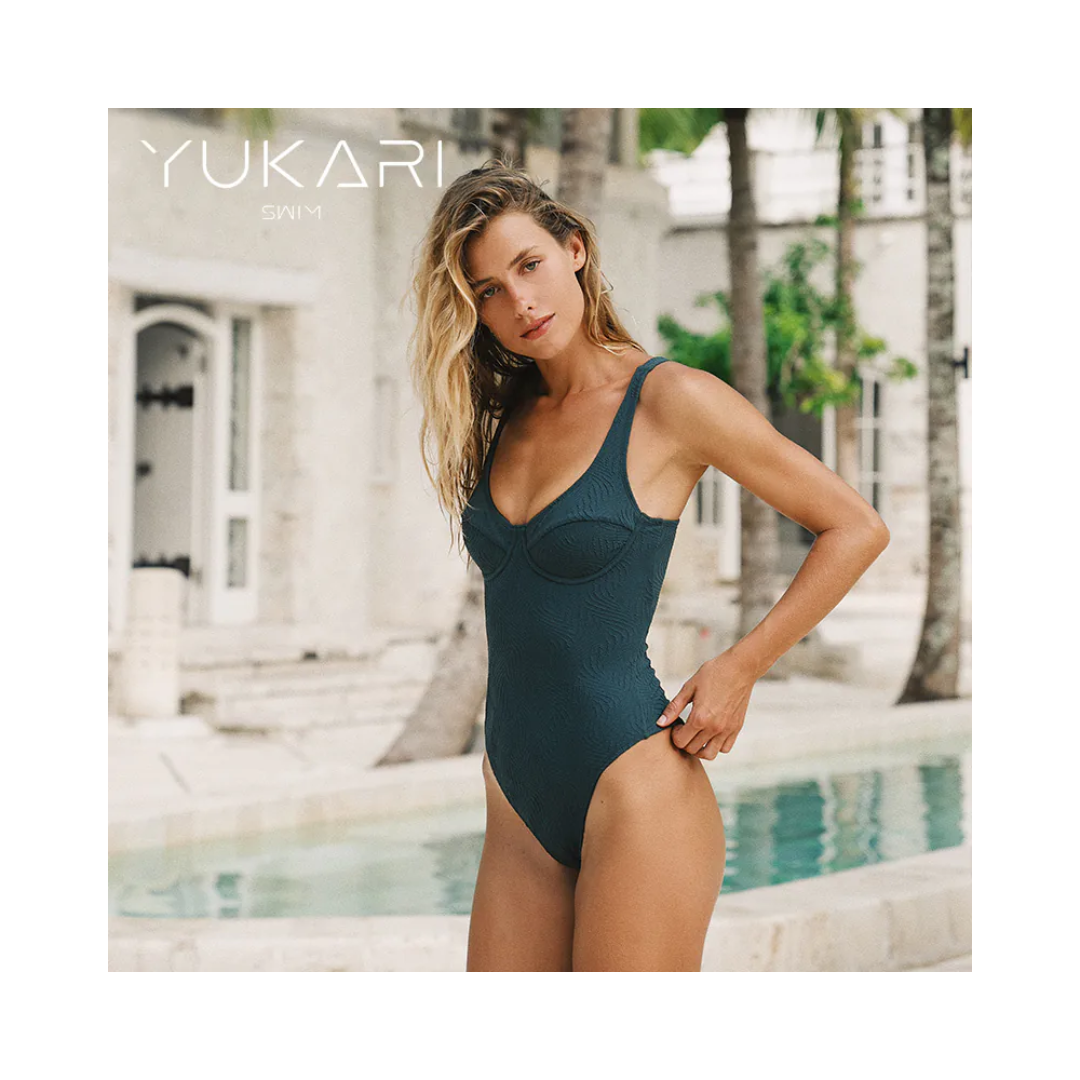 ▲Yukari Kaylee 法式氣質鋼圈集中保守連身比基尼 墨綠色 [TA049]