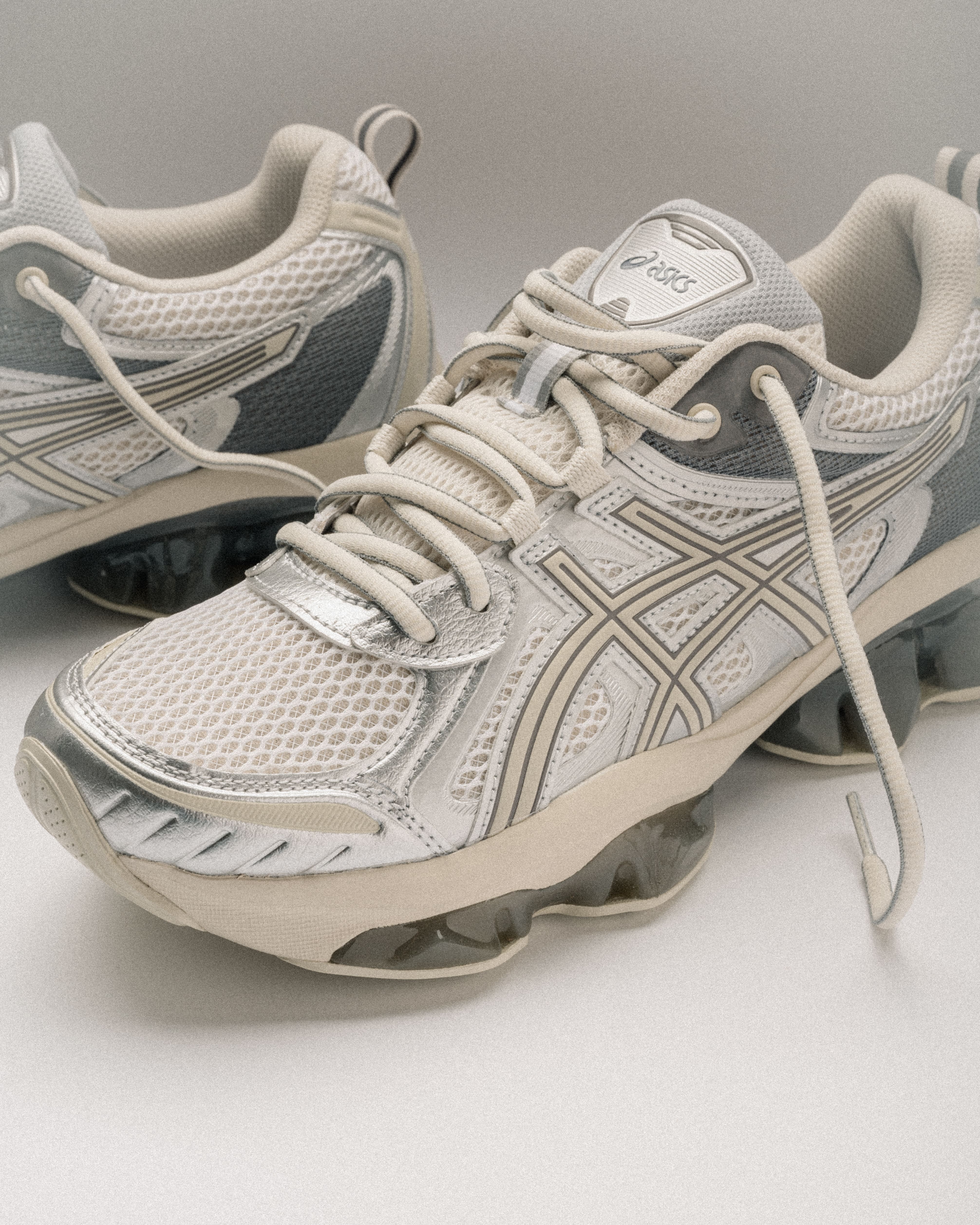 [Instock] ASICS GEL-QUANTUM KINETIC | LIGHT DUST