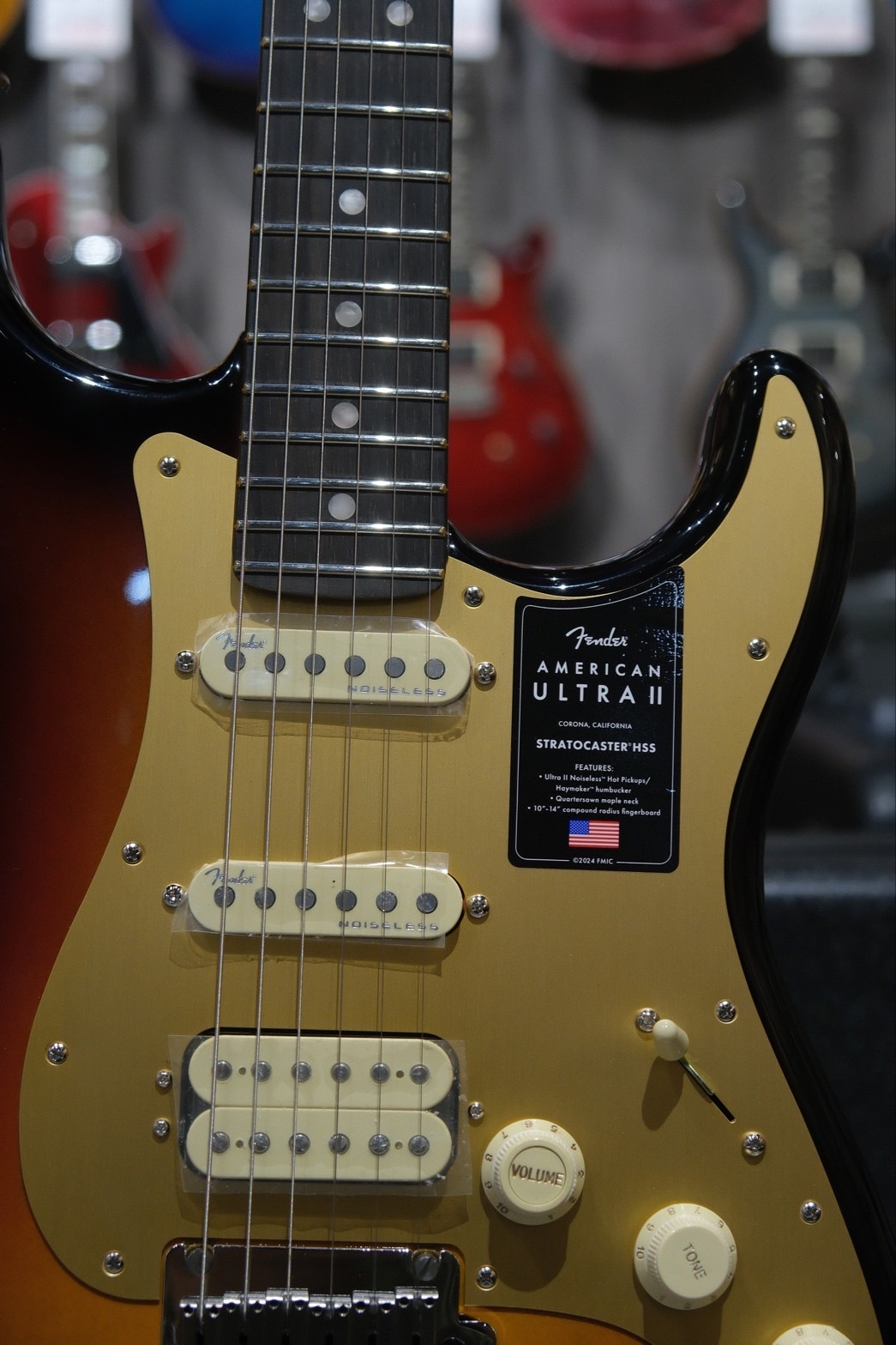 Fender American Ultra II Stratocaster HSS Ebony Ultraburst 電吉他 公司貨【宛伶樂器】