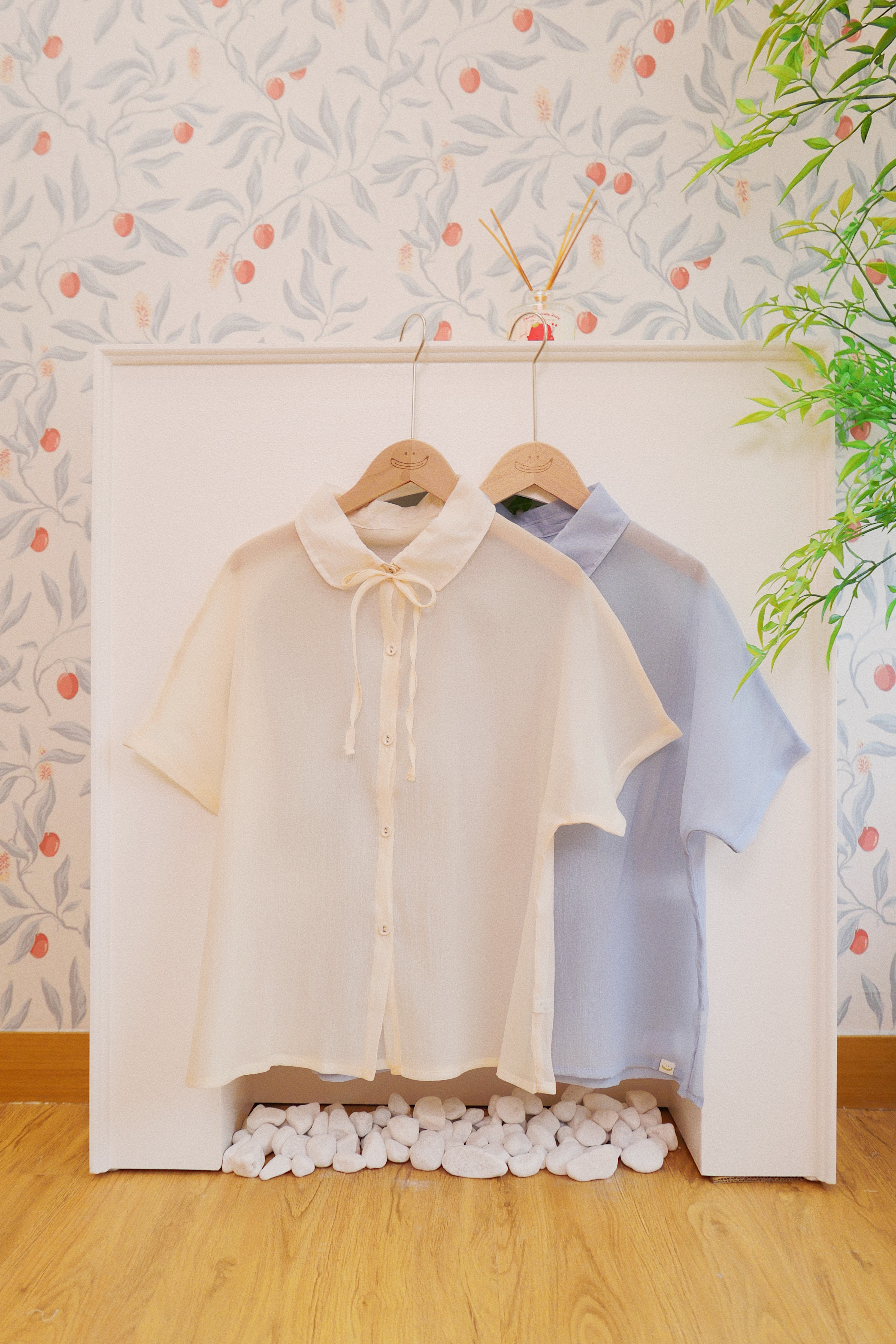 兩色 / 雪紡蝴蝶結短袖恤衫/ Chiffon Ribbon Short Sleeve Shirt