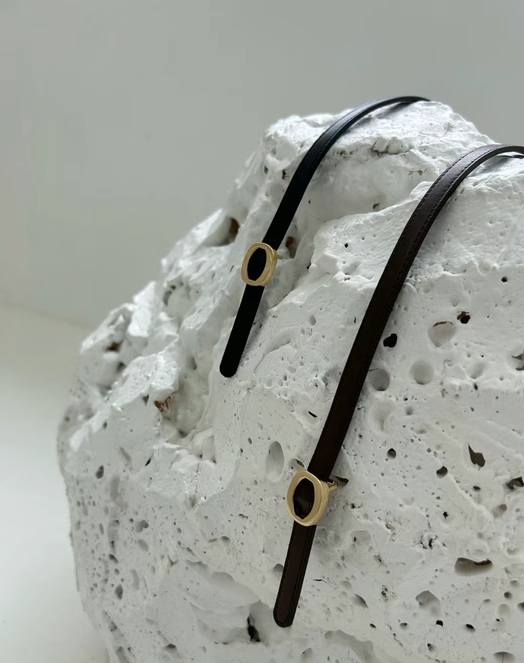 10.16 小牛皮金圈幼belt