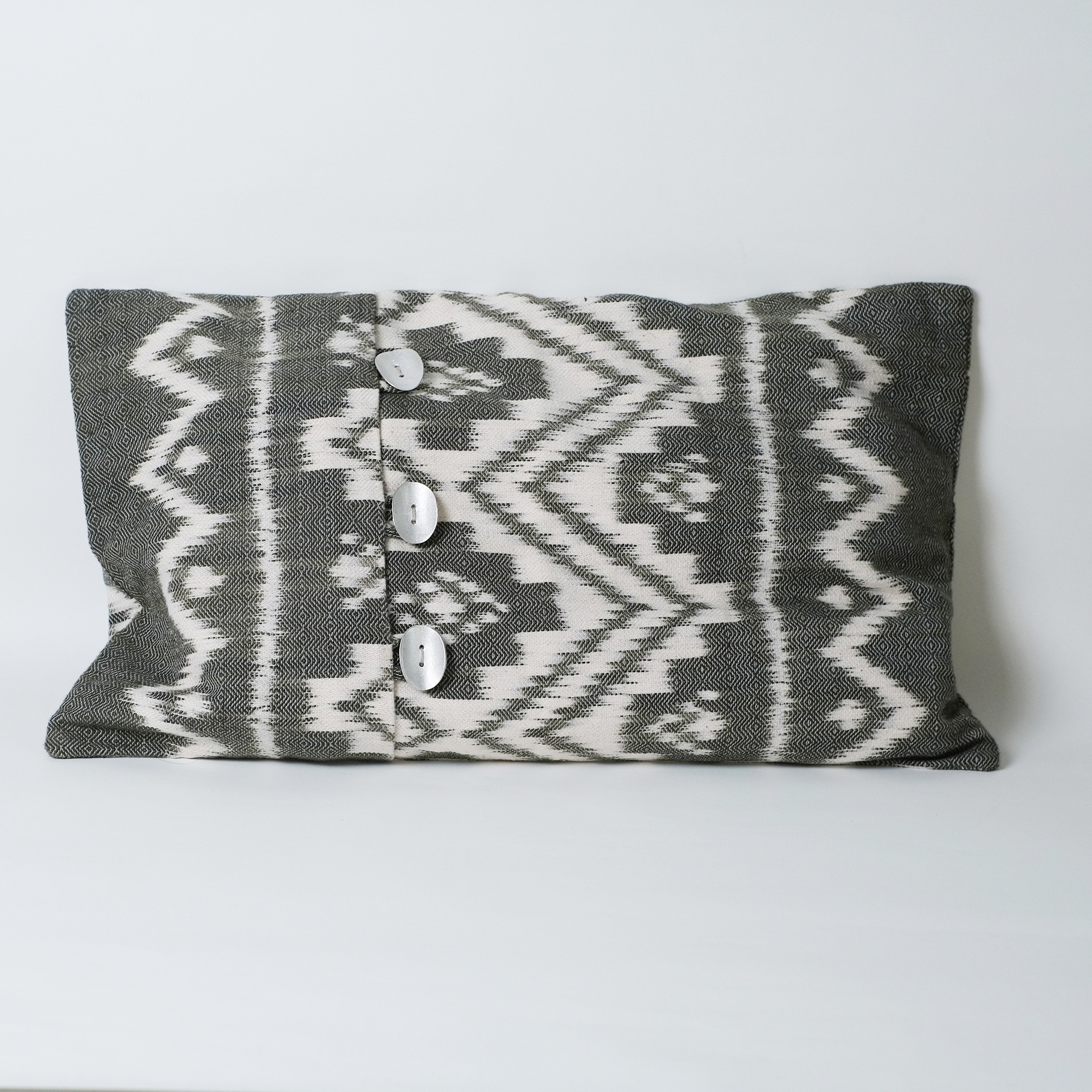 Ikat 伊卡染織｜Phou Tai 抱枕套｜ 寮國