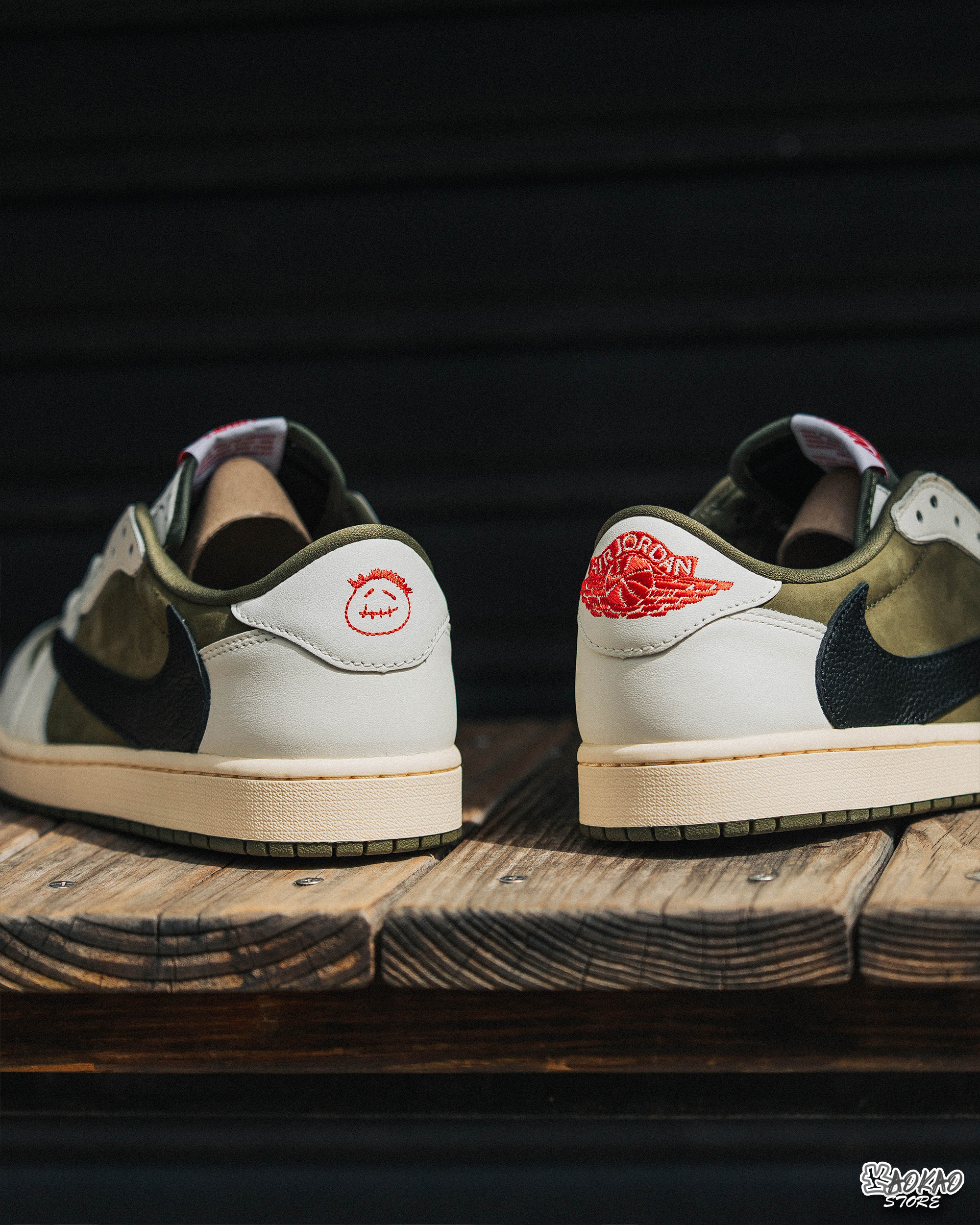 Travis Scott x Nike AJ1 Low 反轉橄欖綠 黑勾 倒勾 最新款 DM7866-200