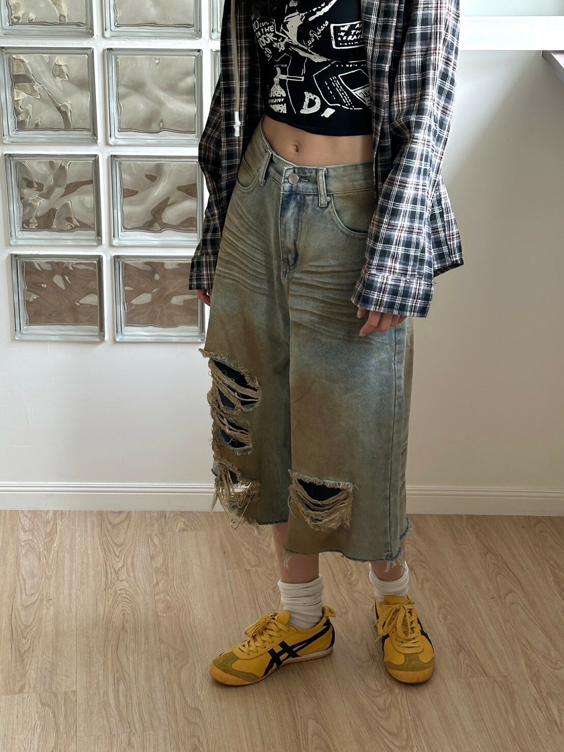 New York city🌆 做舊水洗刷破七分褲