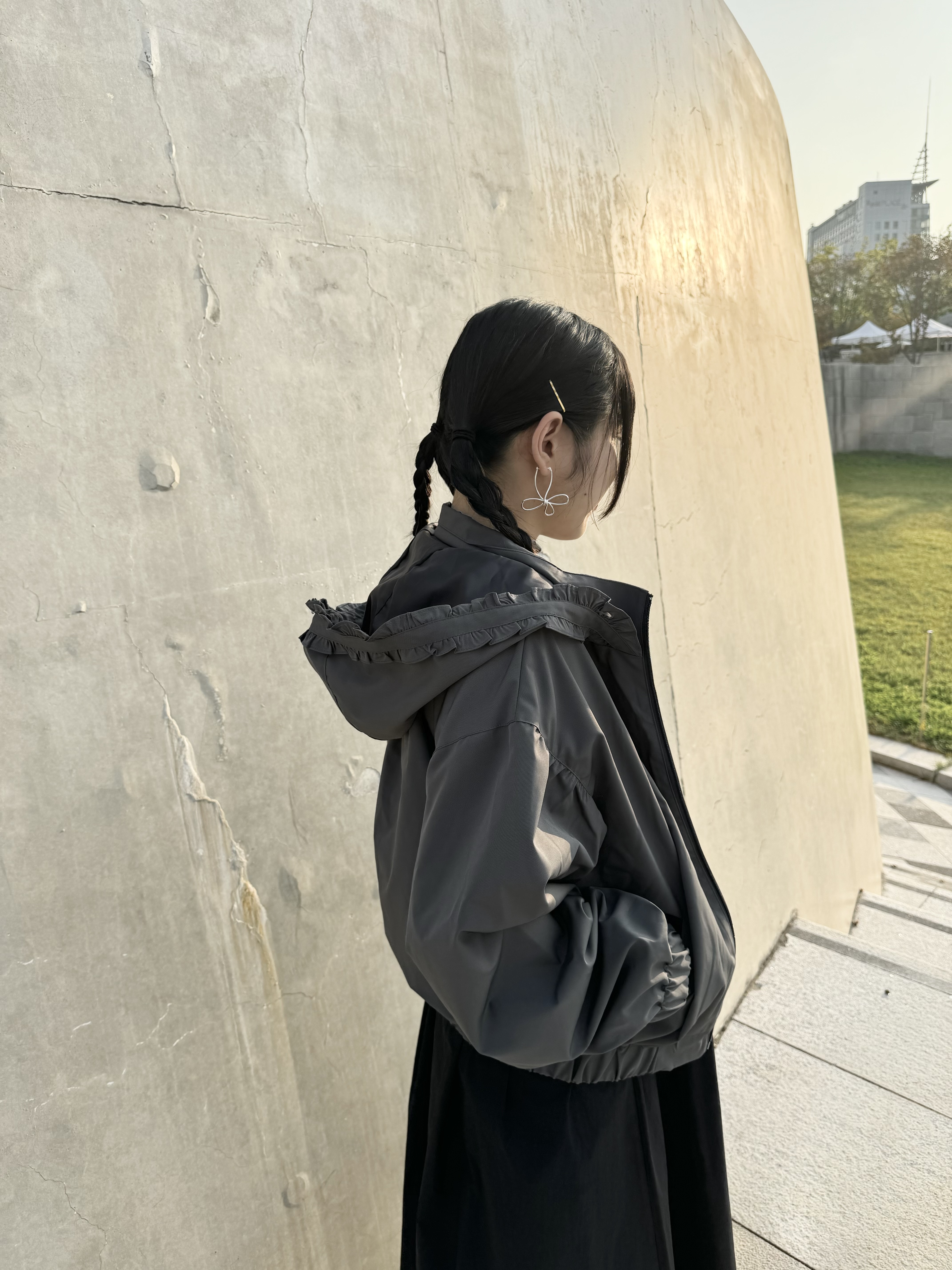 RUFFLE帽子索索料外套