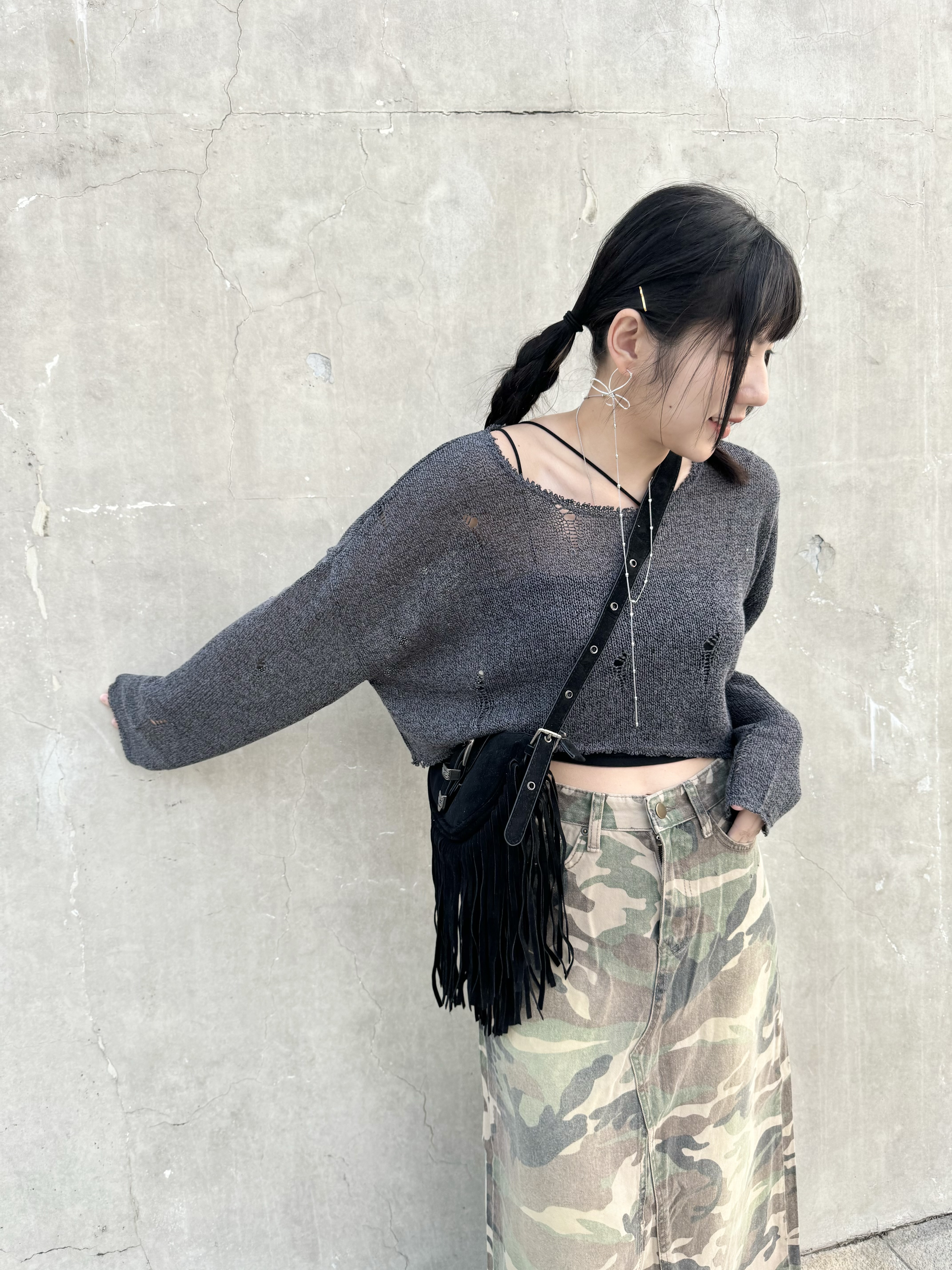 破爛感薄針織短TOP(DARK GREY)